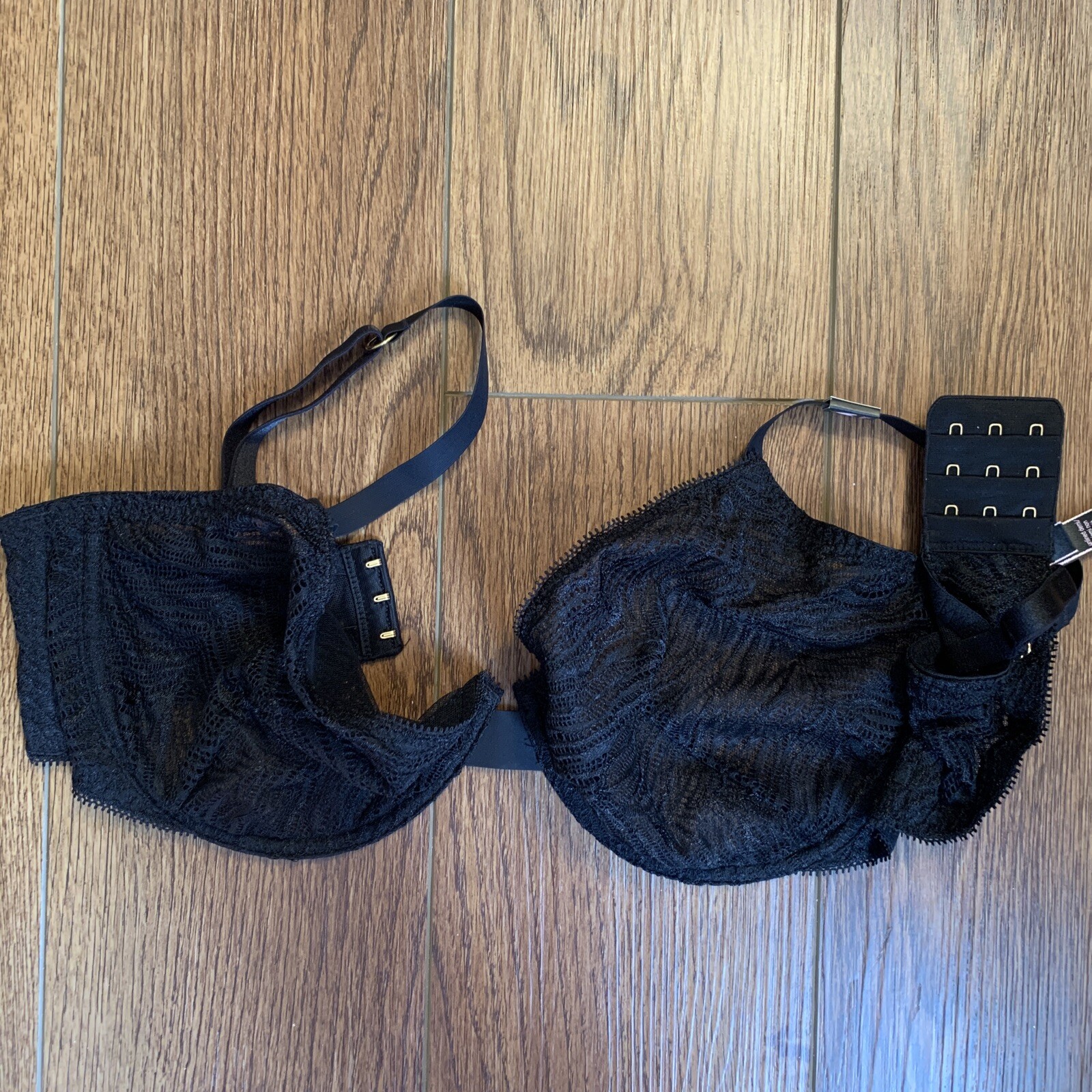 Rare! NEW victoria’s secret luxe lingerie Unlined Demi Bra Black 36DD