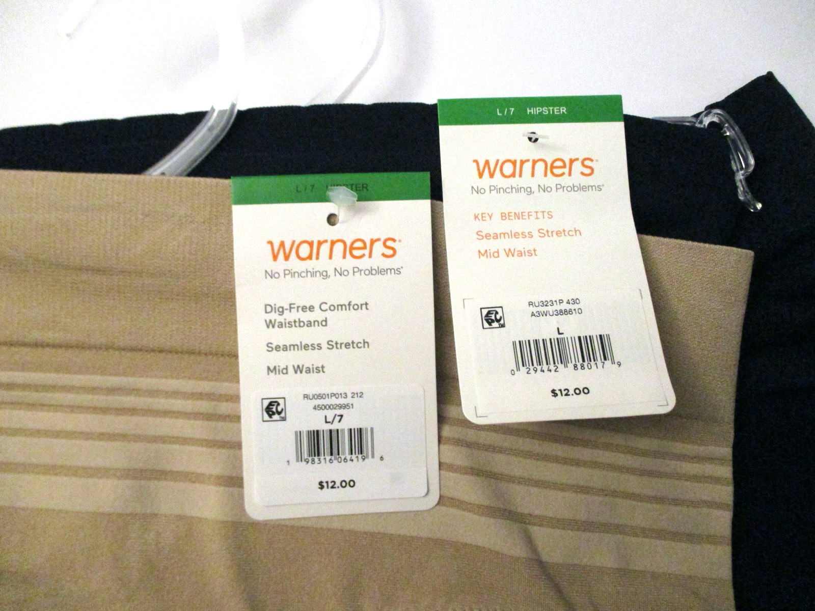 Warners hipster seamless stretch panties 2 pair size 7/L