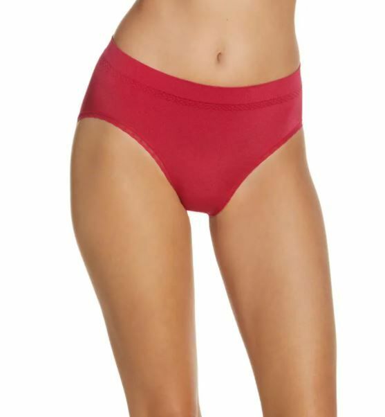 NWT Wacoal 871374 “B-Smooth Pretty” Seamless Nylon Hi-Cut Panty, Raspberry (615)