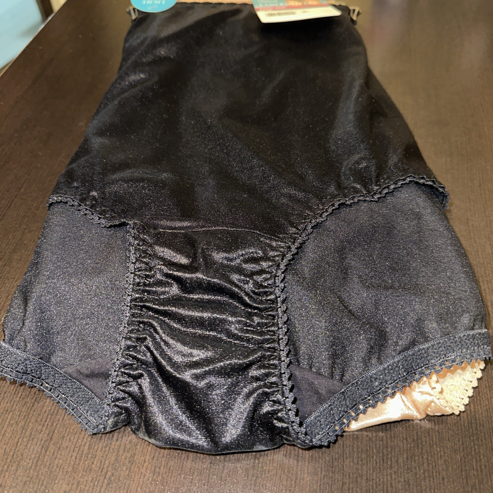Vanity Fair Radiant Undershapers Brief Underwear 3 Pair Nylon Women 3XL/10
