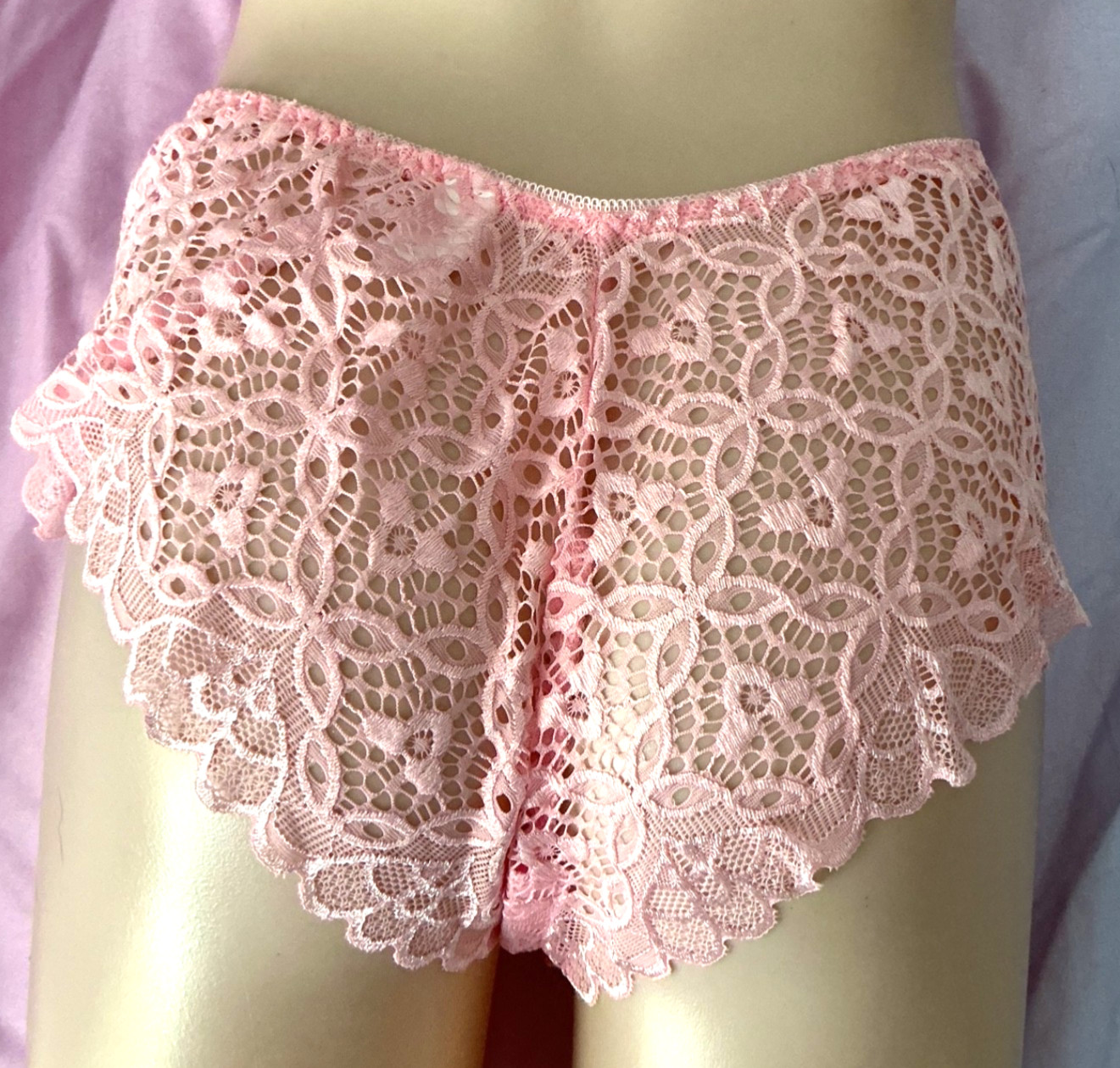 Women’s High-Waist Tummy Control PinK Lace Brief Panty with Metal Chain size L