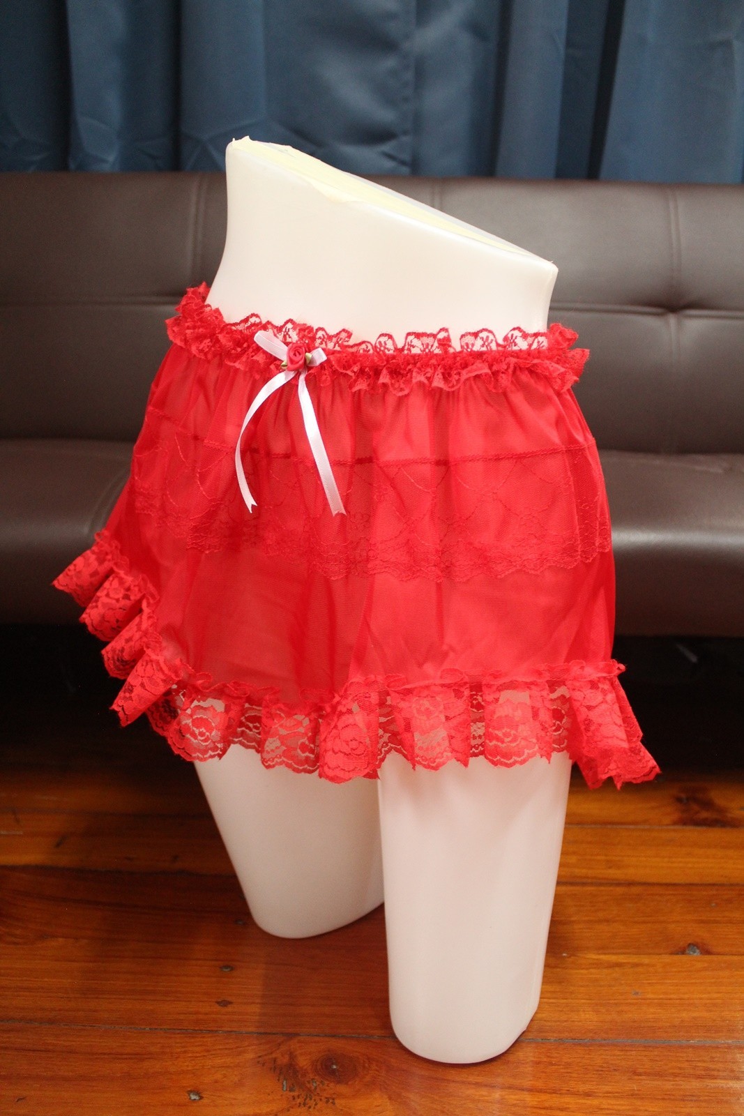 #A333 Vintage Style 2XL/ElasticW.24-42″ Red Nylon Half Slip Length14″