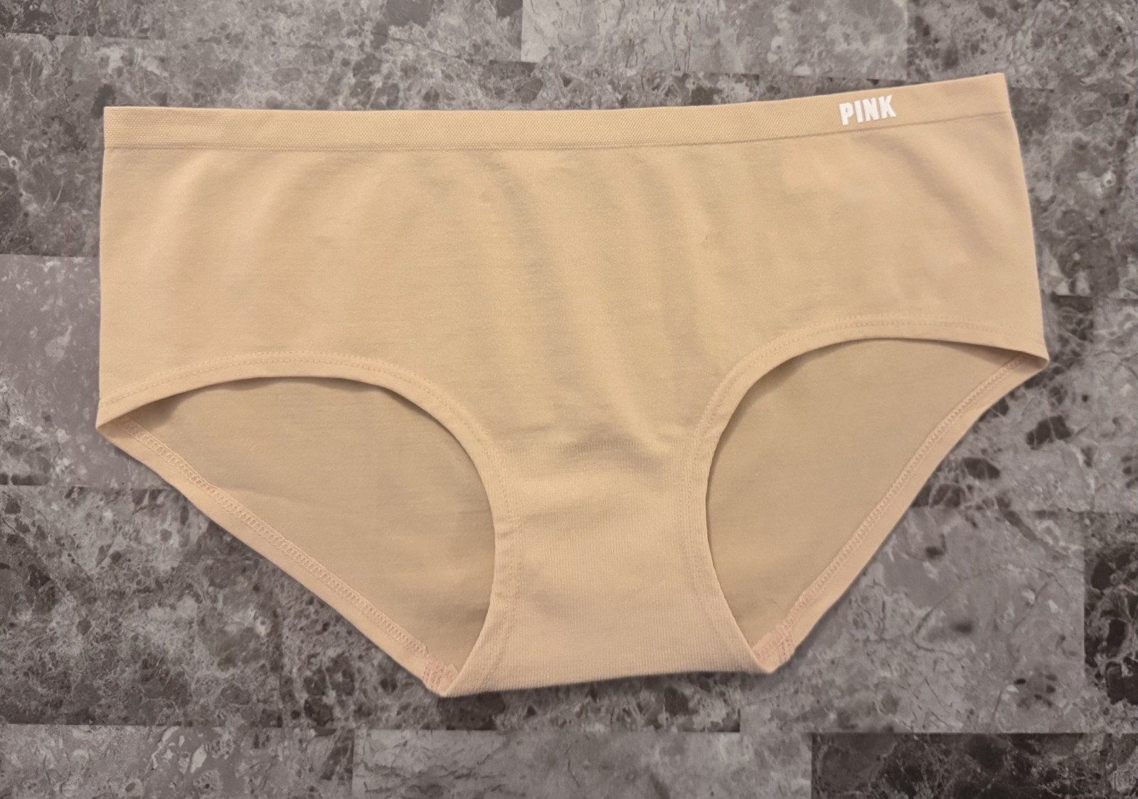 NWT VICTORIA’S SECRET PINK SMALL BEIGE NUDE WHITE LOGO SEAMLESS HIPSTER PANTIES
