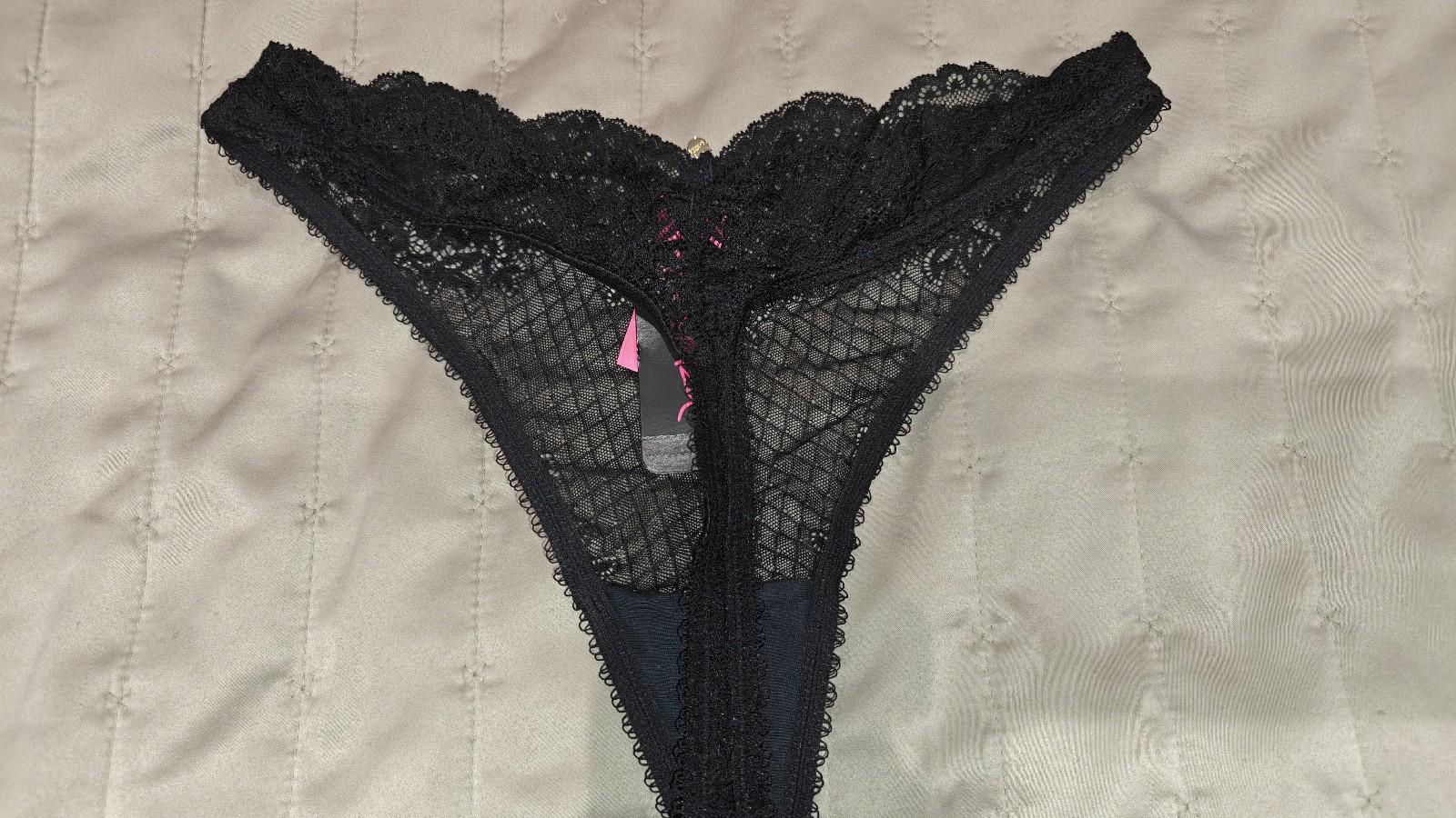 BNWT – LA SENZA Black Lace Thong – Size M