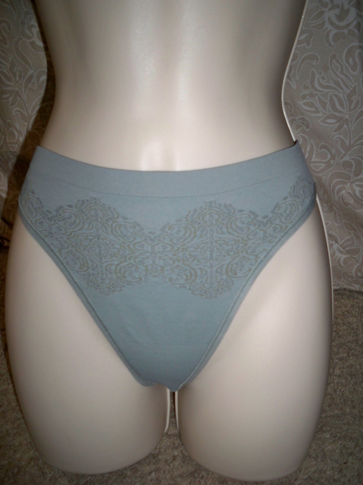 VICTORIAS SECRET THONG MESH LACE DETAIL MINT GREEN LARGE NEW