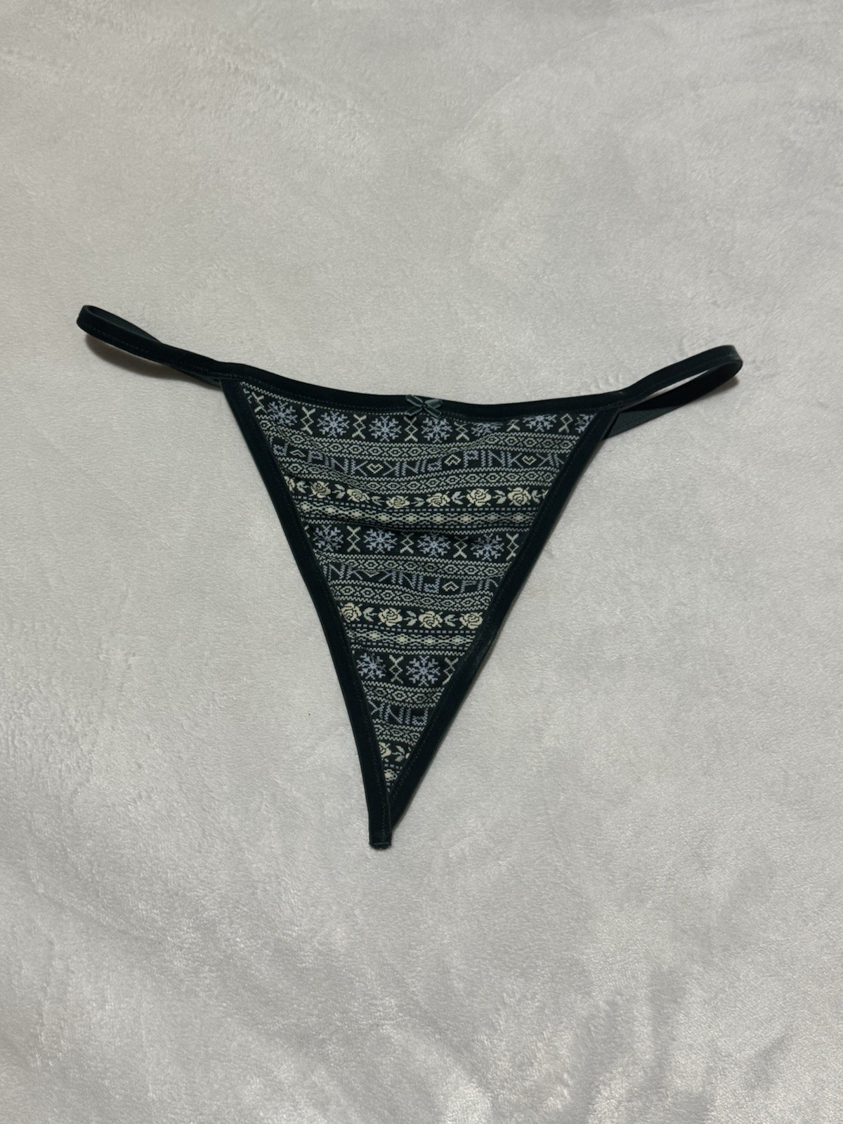 Victoria’s Secret PINK V-String Thong Panty Fair Isle Snowflake Green XL NWT