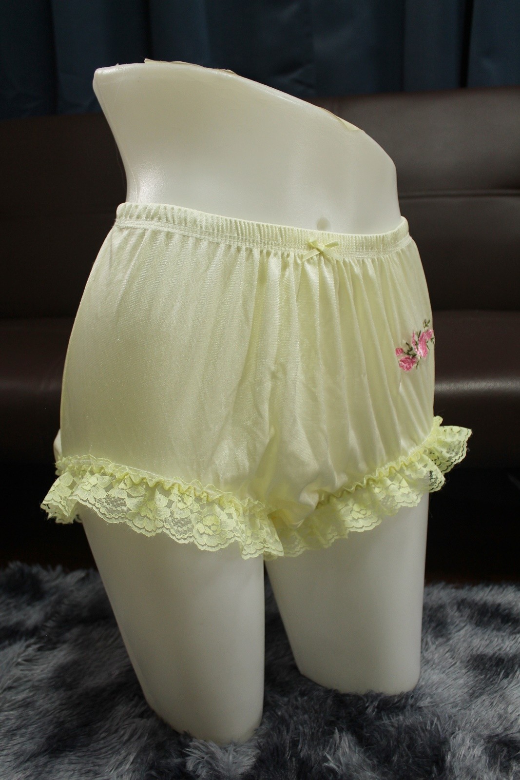#A227 2XL/ElasticW.24-42″ VintageStyle Yellow Nylon Full Brief + White Half Slip