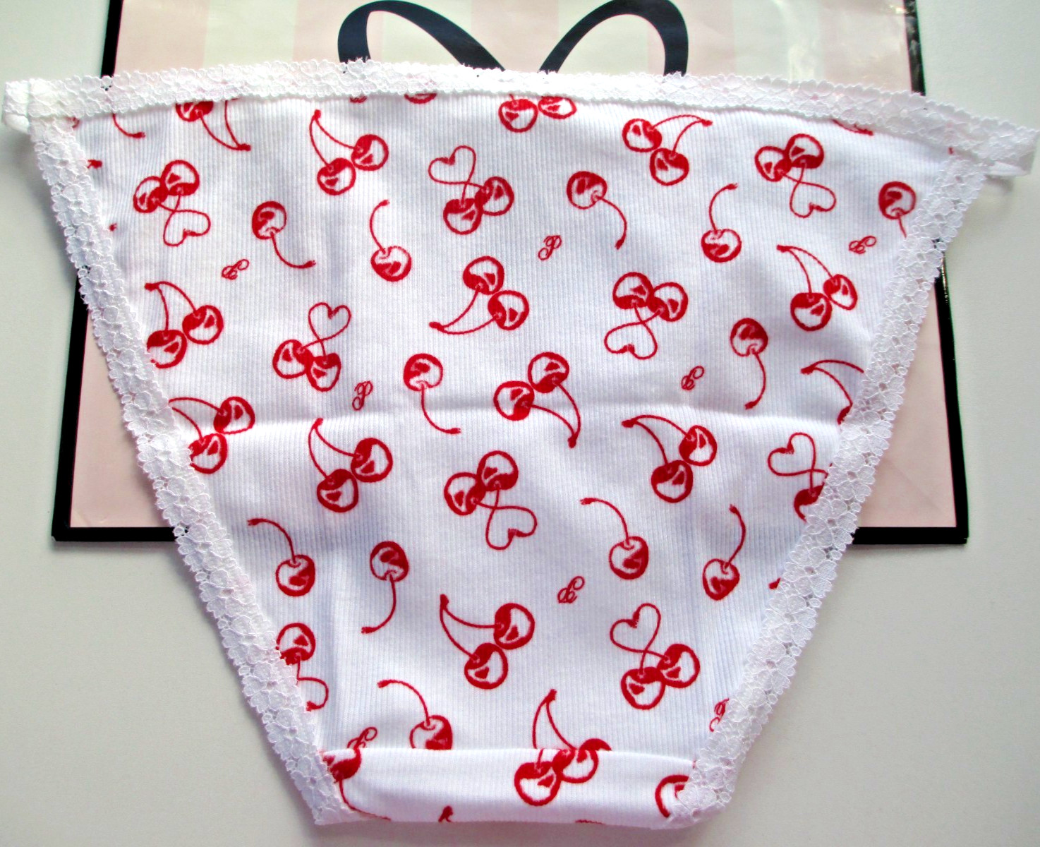 VICTORIA’S SECRET PINK Wink Cotton String Bikini Panty M L White Red Cherries VS