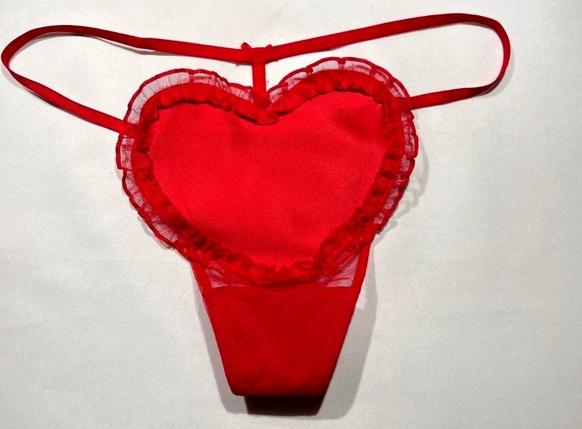 NWT’s Victoria’s Secret Dream Angels Satin Heart V-String S, M
