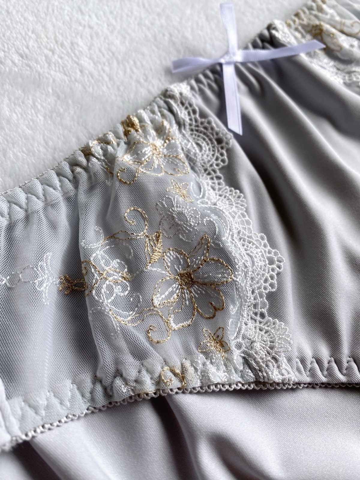 US-L/JP-3L Japanese Brand Elegant Glittery Floral Embroidery Smooth Nylon Panty