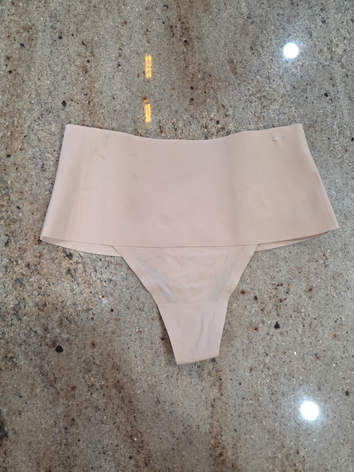 New With Defects SPANX SP0115 Beige Undie Tectable Thong Panty Size S