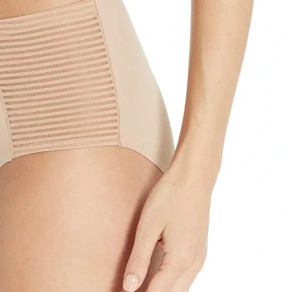 EXOFFICIO | M | Modern Collection Hipster Buff Bikini Nude Panties MSRP$35**READ