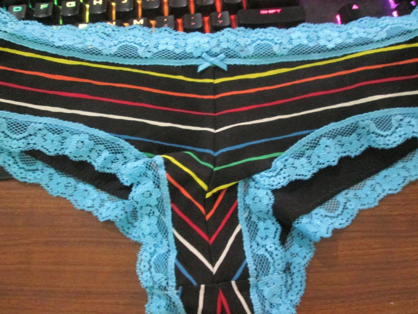 New w/Tag Victoria’s Secret💲Discounts on 2+💲💗Lace Edge Cheeky💗XS,M,L,XL💗