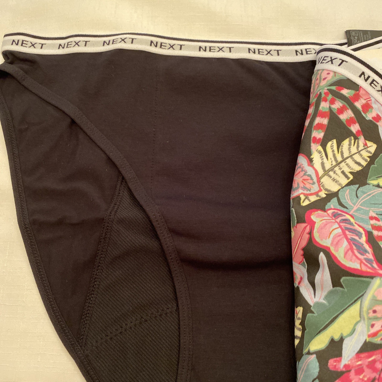 NEXT Period Pants Heavy Flow – New Print / Plain – High Leg – Size 14 – 2 Pack