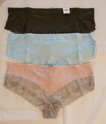 Women’s Set of 3 Cheeky Underwear: M(6), L(7)