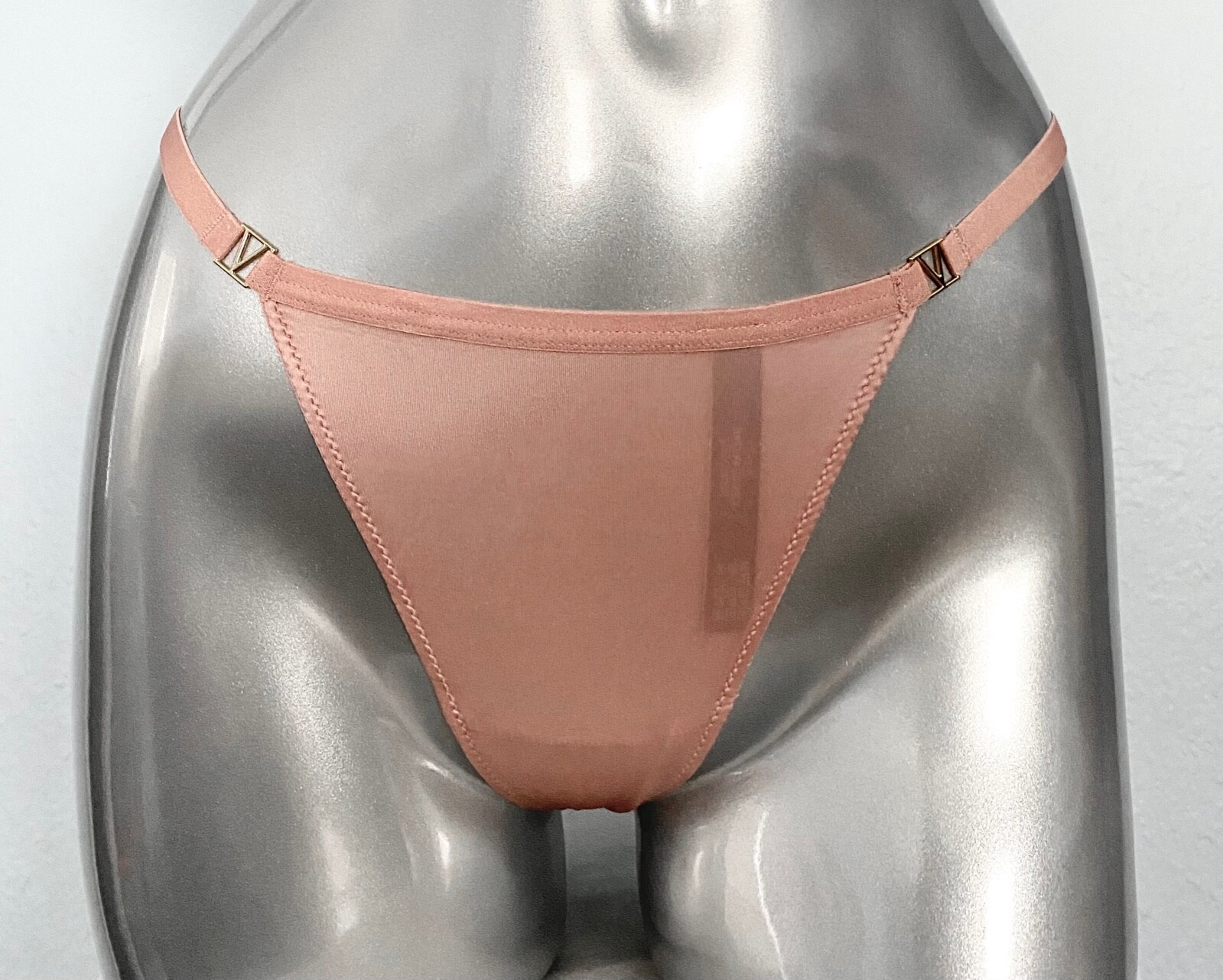 Victoria’s Secret V String Panty Very Sexy Soft Demure Pink Gold Hardware M L XL