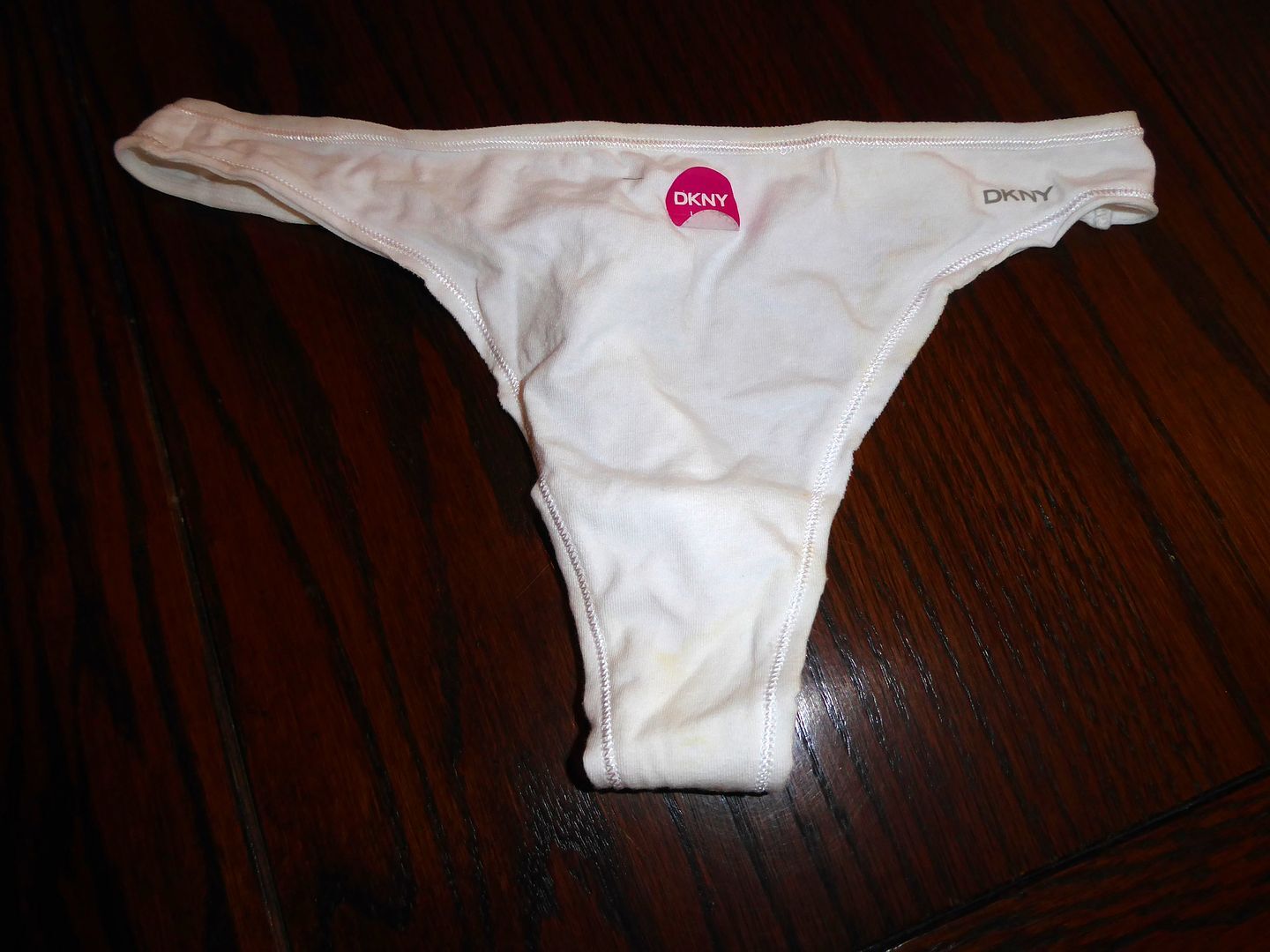 NWT DKNY COTTON LYCRA LOW RISE THONG PANTIES WHT 472652 M