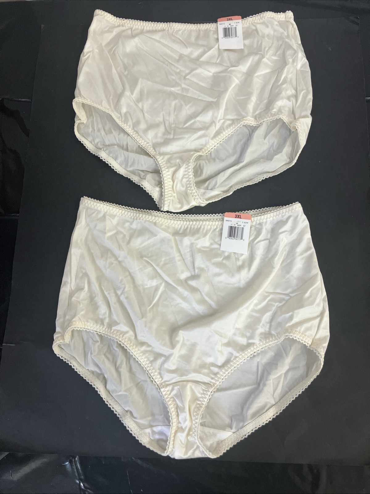Vanity Fair Panty Women’s 3XL Satin 2 Pair Glow Silky Granny Brief Ivory New VF