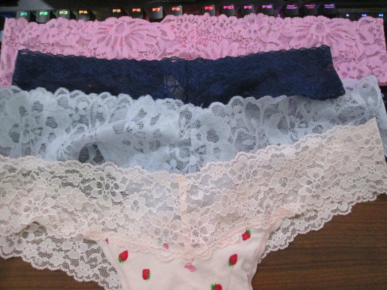New w/Tag Victoria’s Secret💲Discounts on 2+💲 Lace Top Thong XS,S,M,L,XL,XXL 💚