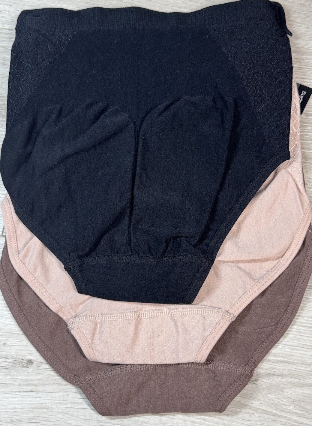 MARILYN MONROE 3-Pack Seamless Shaping BRIEF FIRM Control Tummy Panel Size S