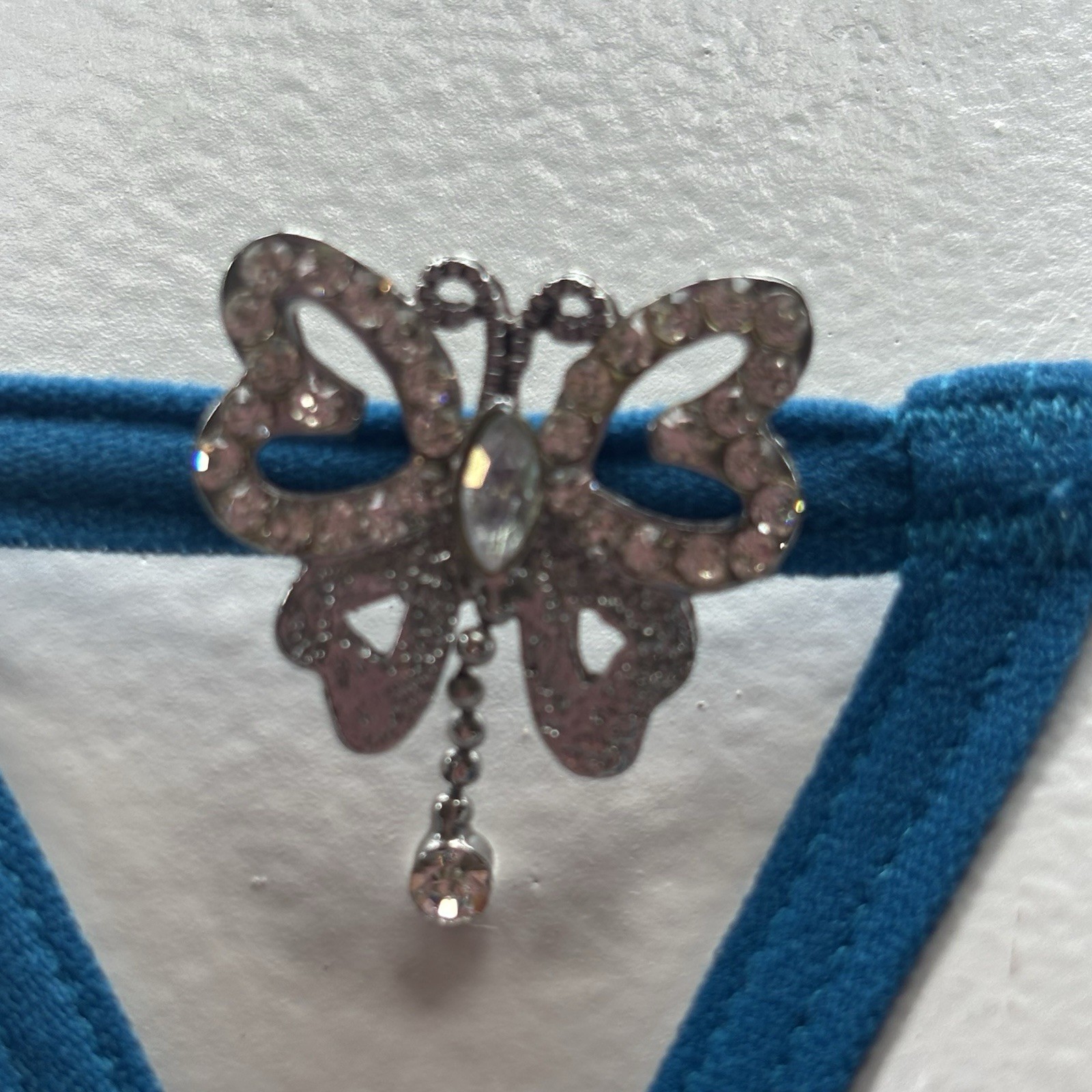 Vtg Victoria Secret Sexy Little Things Low Rise V-String Crystal Butterfly 2006