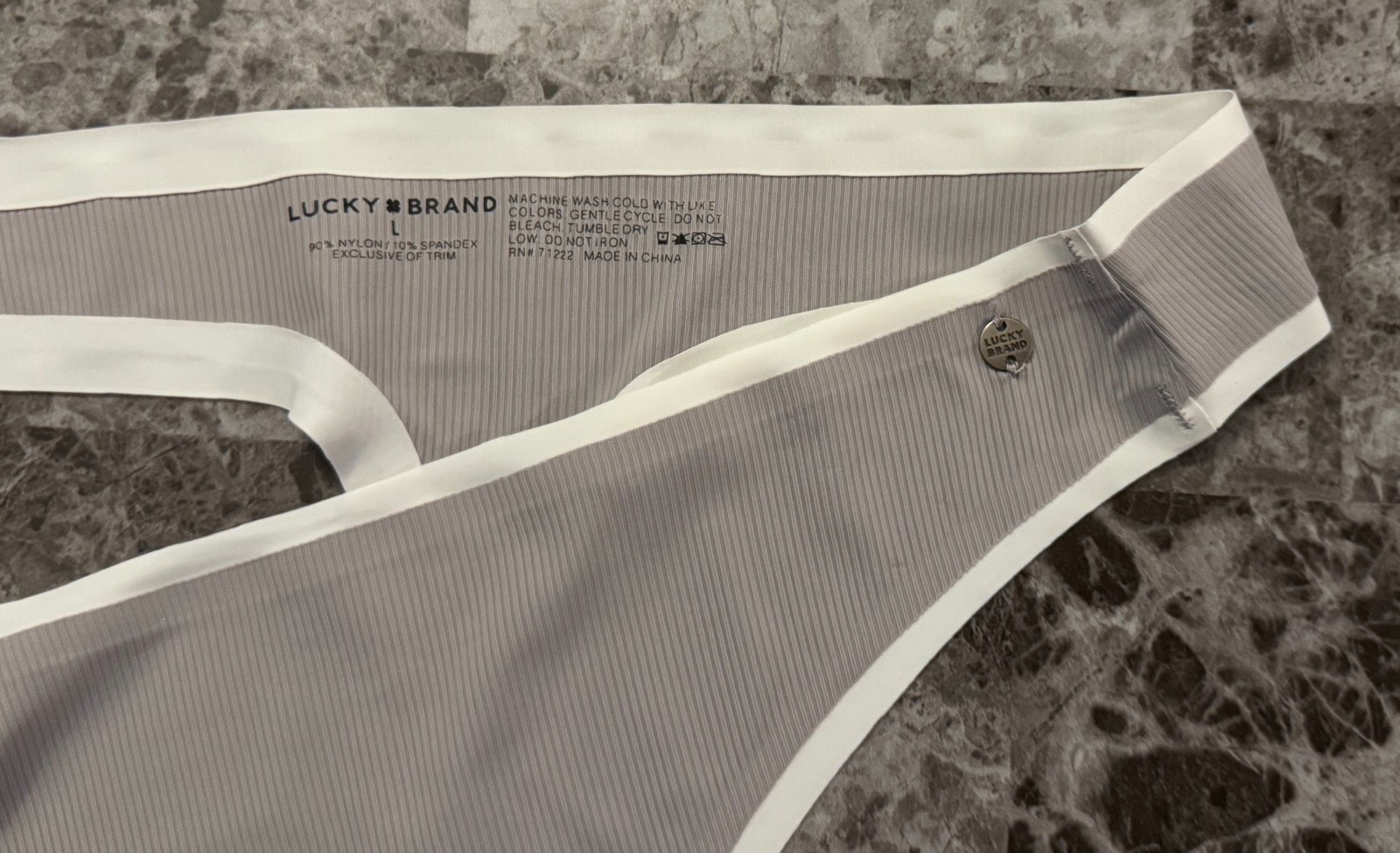 NWOT LUCKY BRAND LARGE LIGHT GRAY RIBBED WHITE RAW EDGE NO SHOW THONG PANTIES