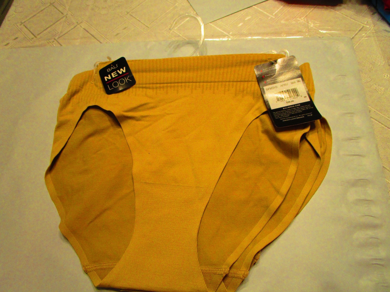 New Bali 3 Hi Cuts Panties, size M/6