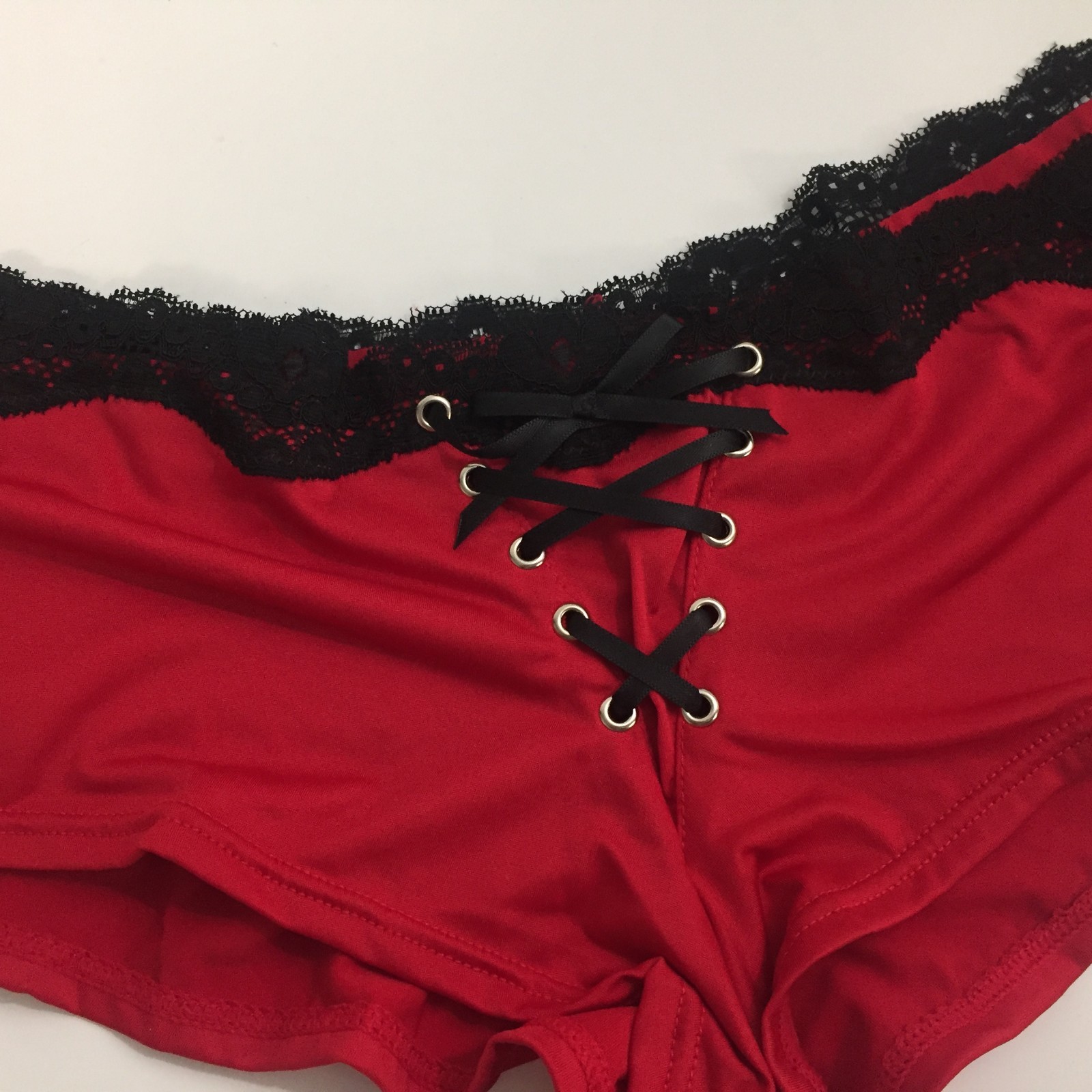 Sexy Red/Black top Lace front tie on Panties Frederick’s of Hollywood Size XXL
