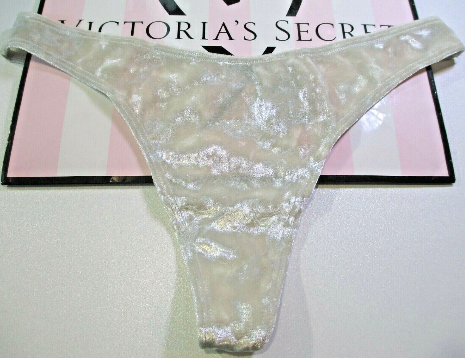 VICTORIA’S SECRET PINK Velvet Thong Panty L Ivory NWT Mesh Back VS