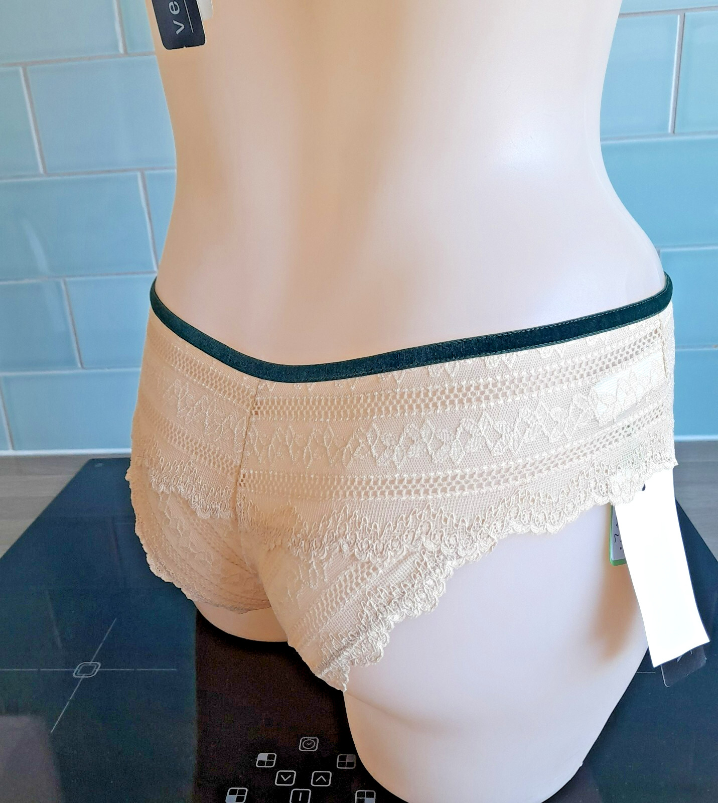 Verdissima GYPSY Beige Lace With Green Velvet Details Brief L