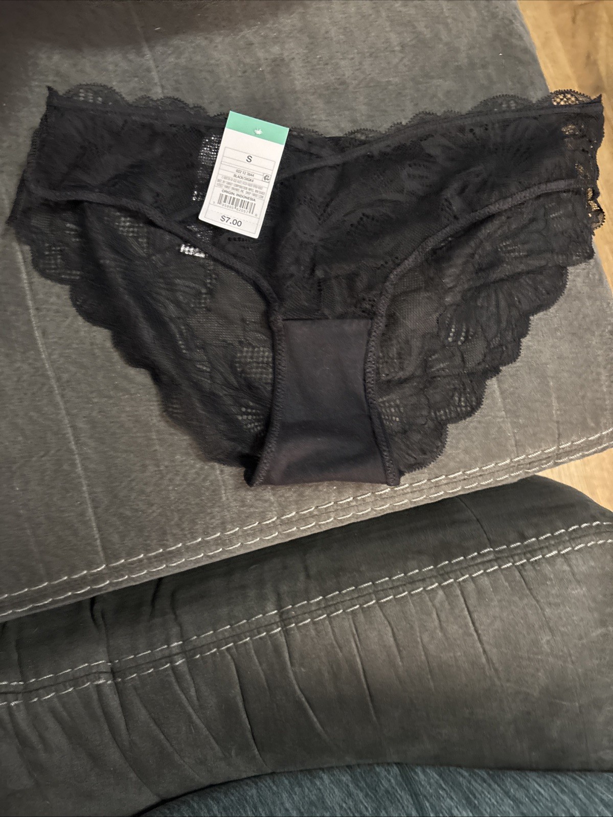 8 Pair Cheeky Auden Black Lacey Auden Panties Small