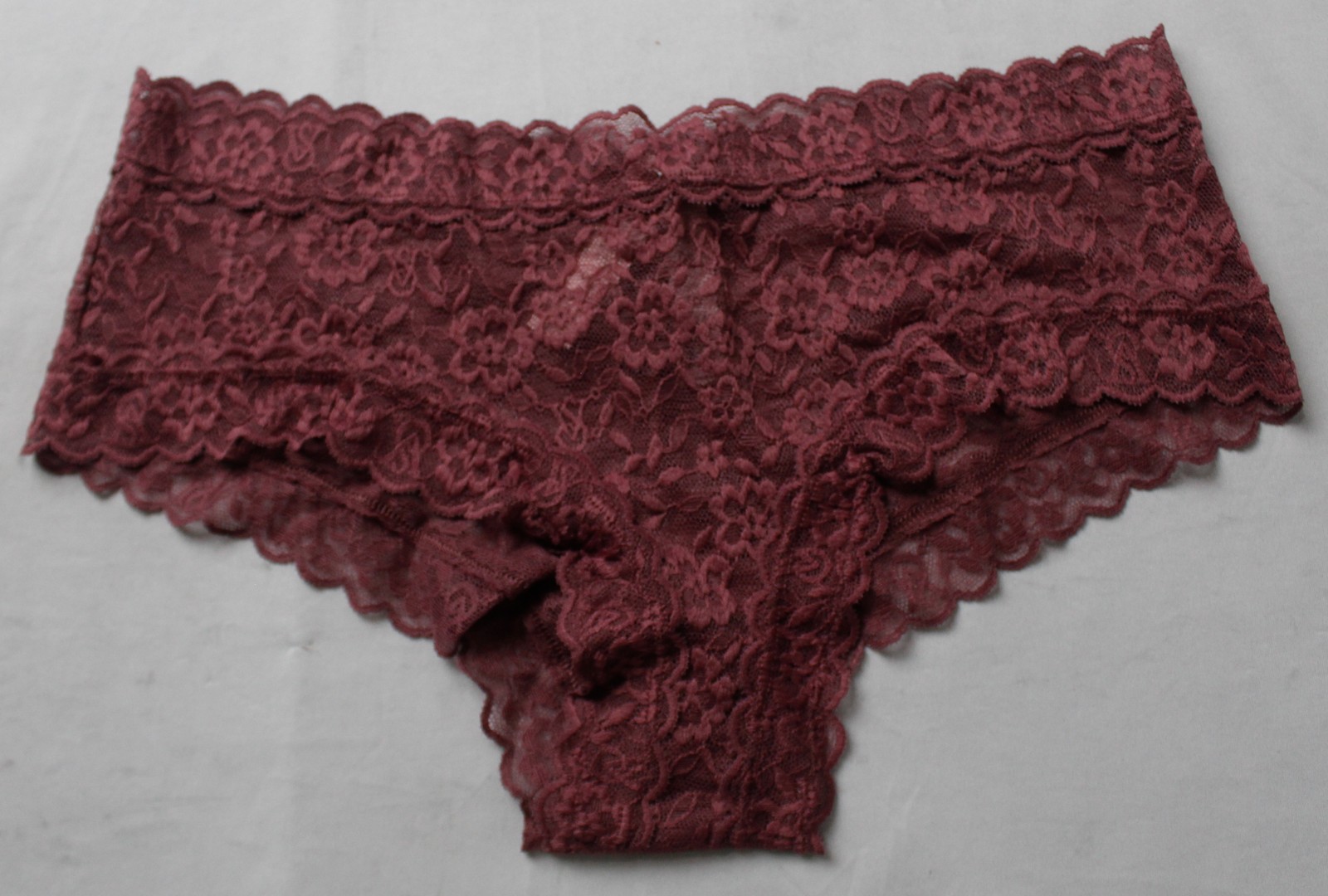 Victoria’s Secret Women’s The Lacie Lace Cheeky Panty DH3 Burgundy Large NWT