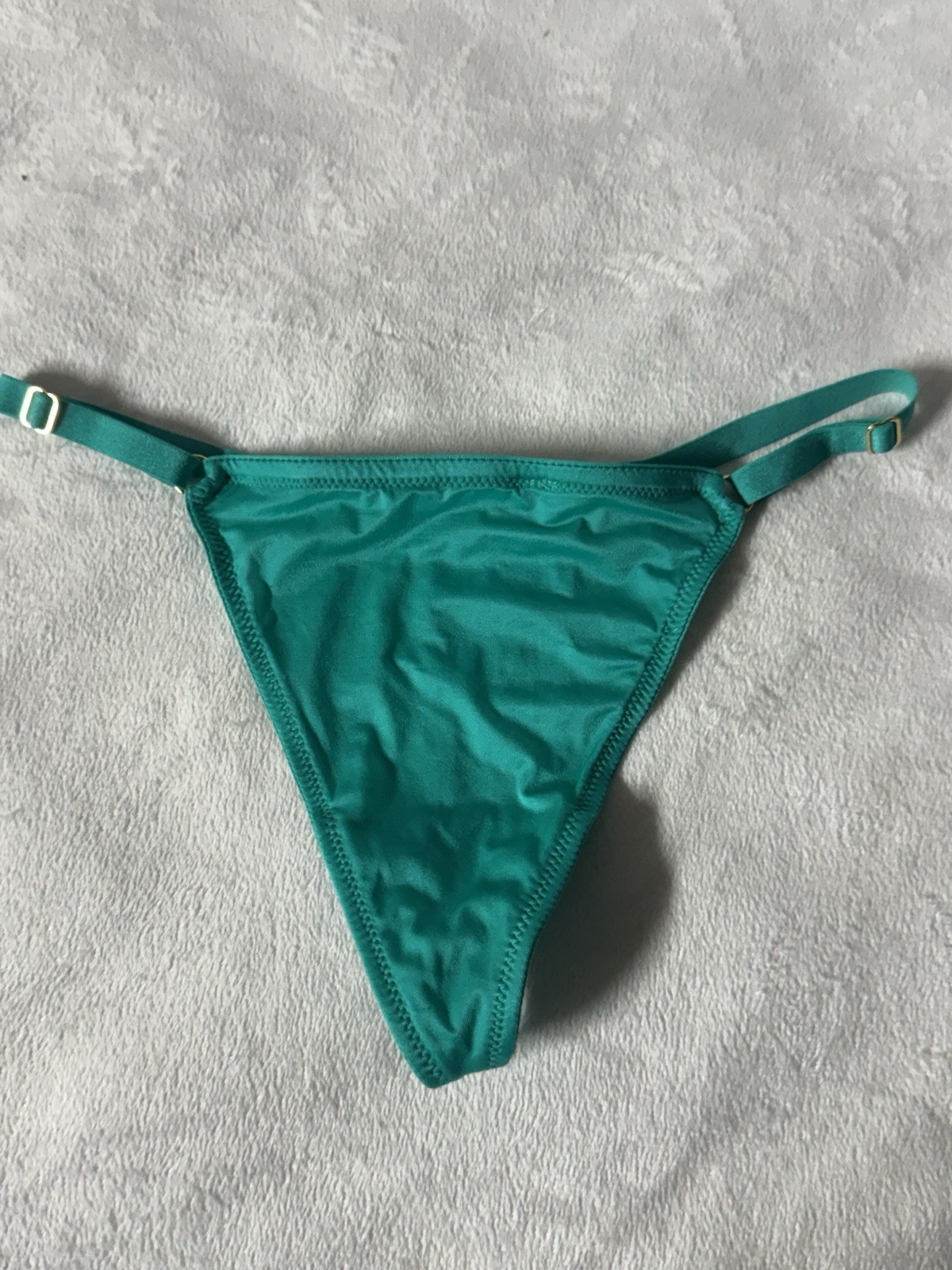 Victoria’s Secret V-String Panty Green Gold V-Hardware Strappy Thong NWT Size S