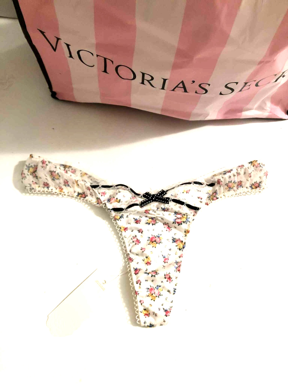 VS For Love & Lemons Rose Floral White Thong Panty Size Medium NWT