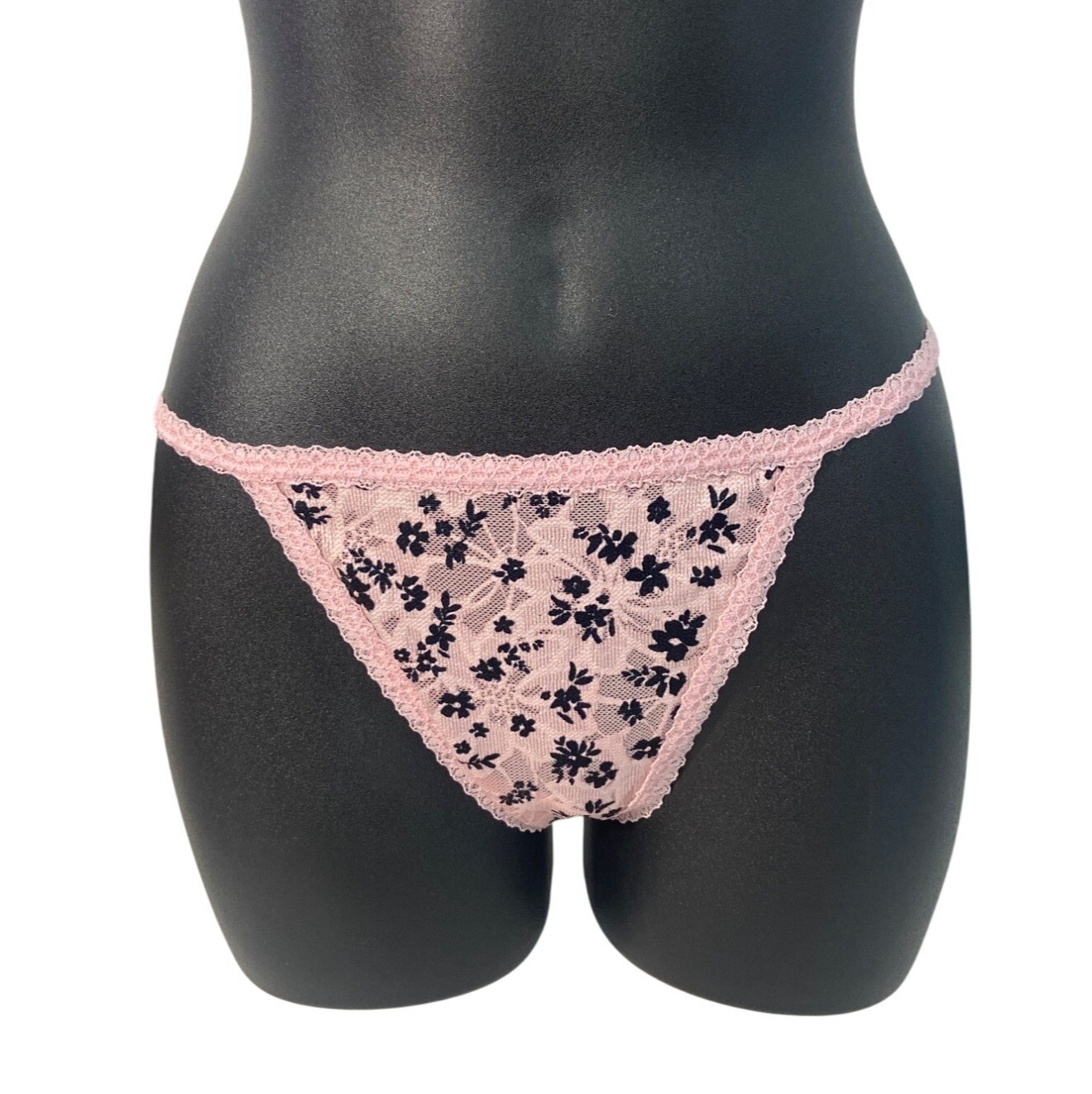 Pink Floral Lace Thong Size Meduim – New with tags