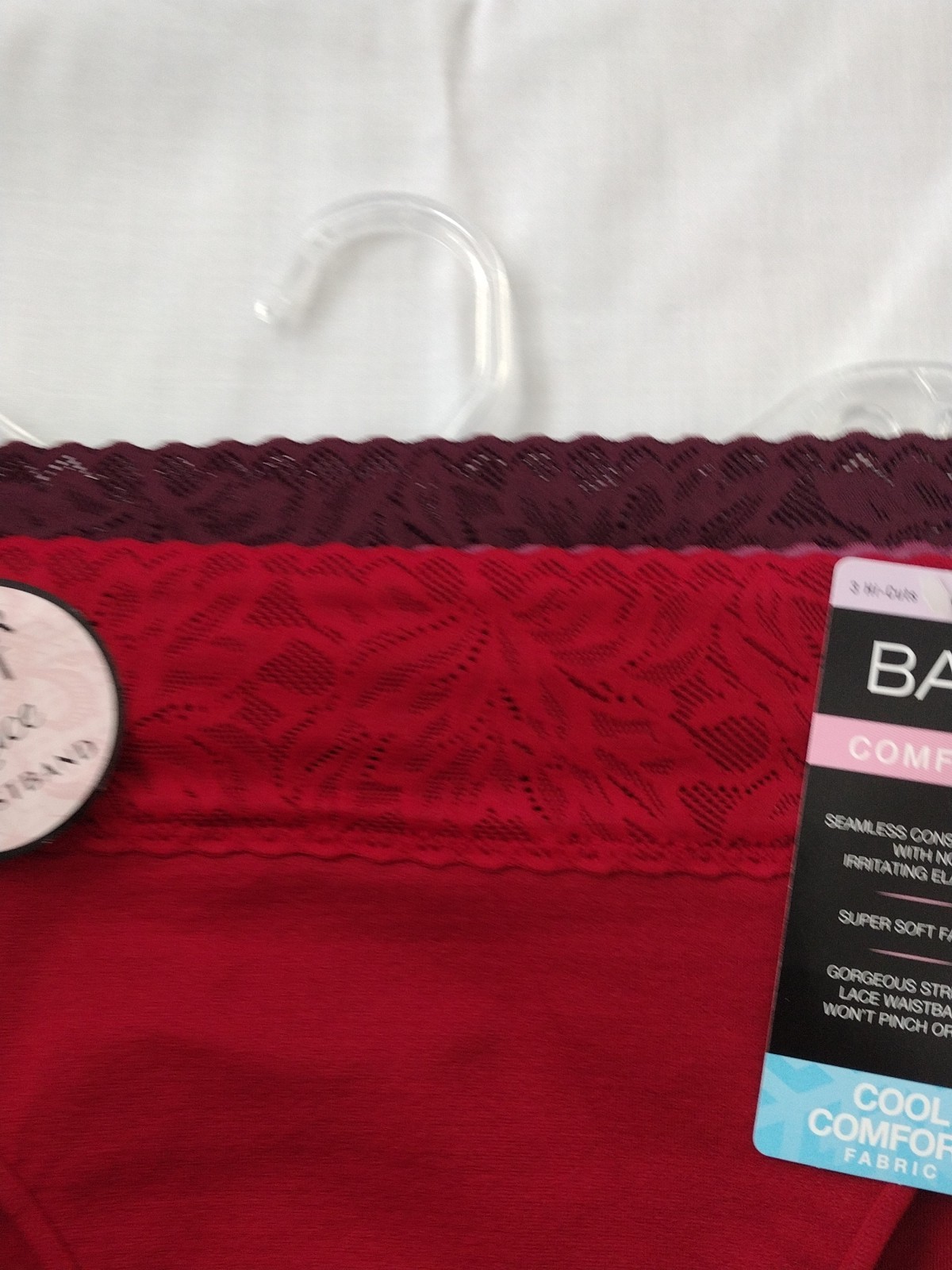 BALI 3 ASSORTED COLORS SIZE M/6 HI-CUTS PANTIES DFMLH3 SEAMLESS COMFORT NEW