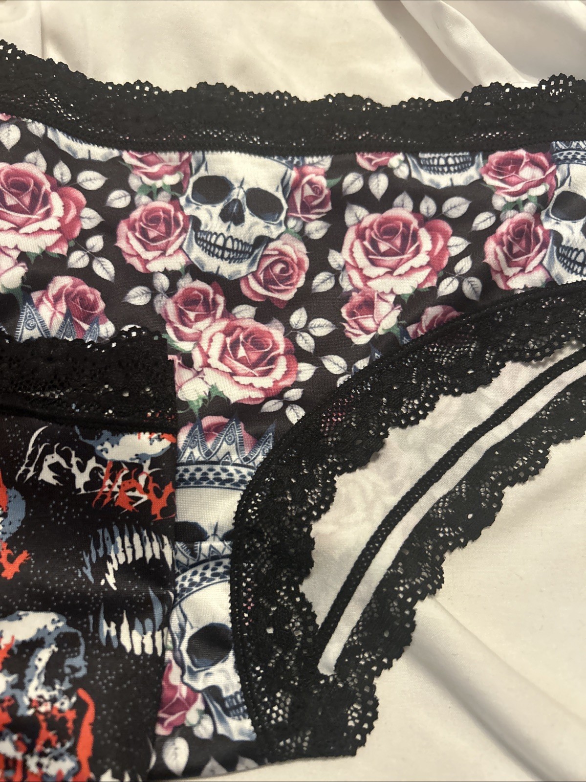 Morvia 3pk lace trim goth Skater Emo Goth panties M Skull Mushrooms Floral New