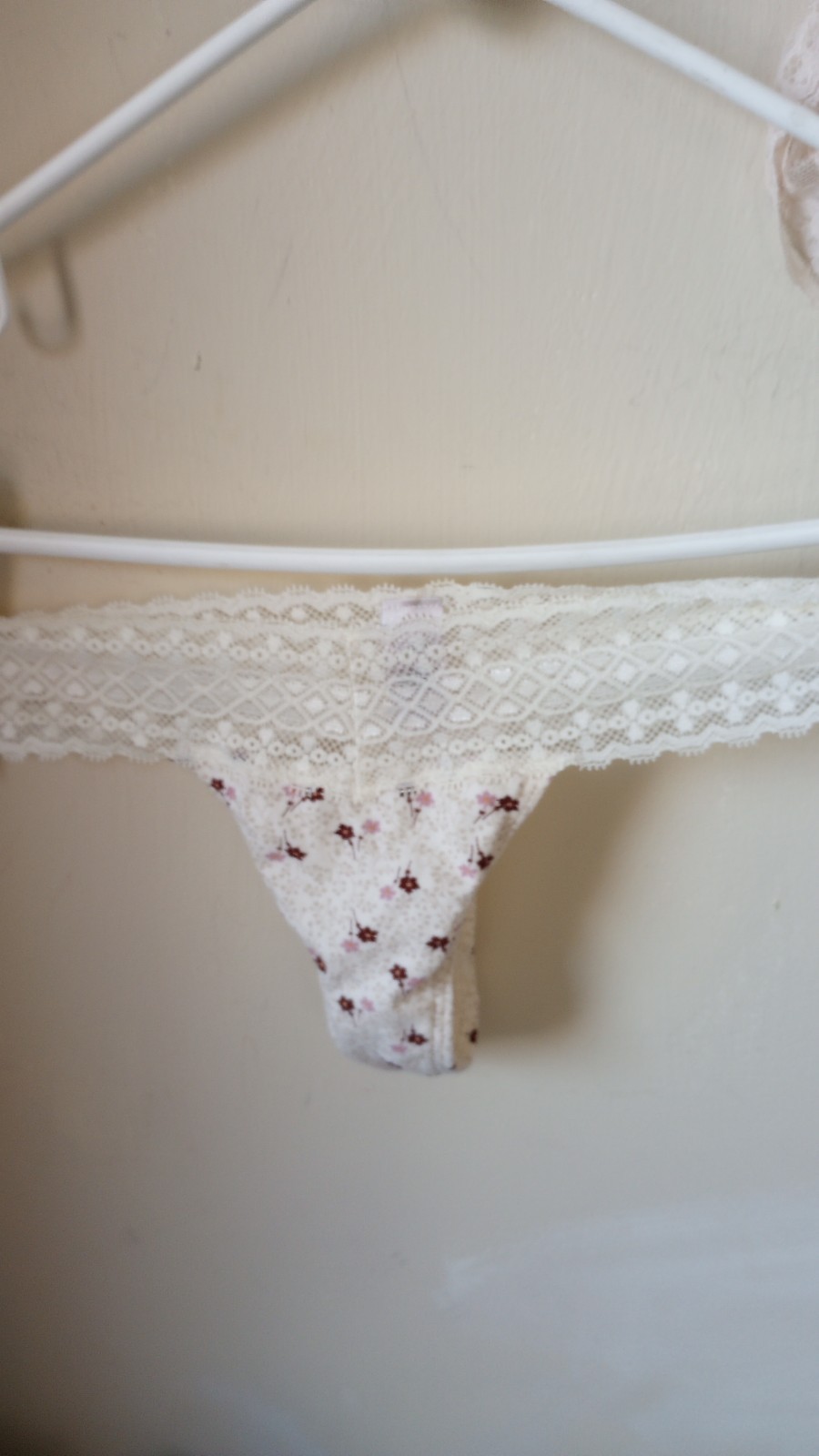 Victoria’s Secret VTg ’09 Y2K Cotton Lace T-Back Thong Panty S Floral Lo Cut