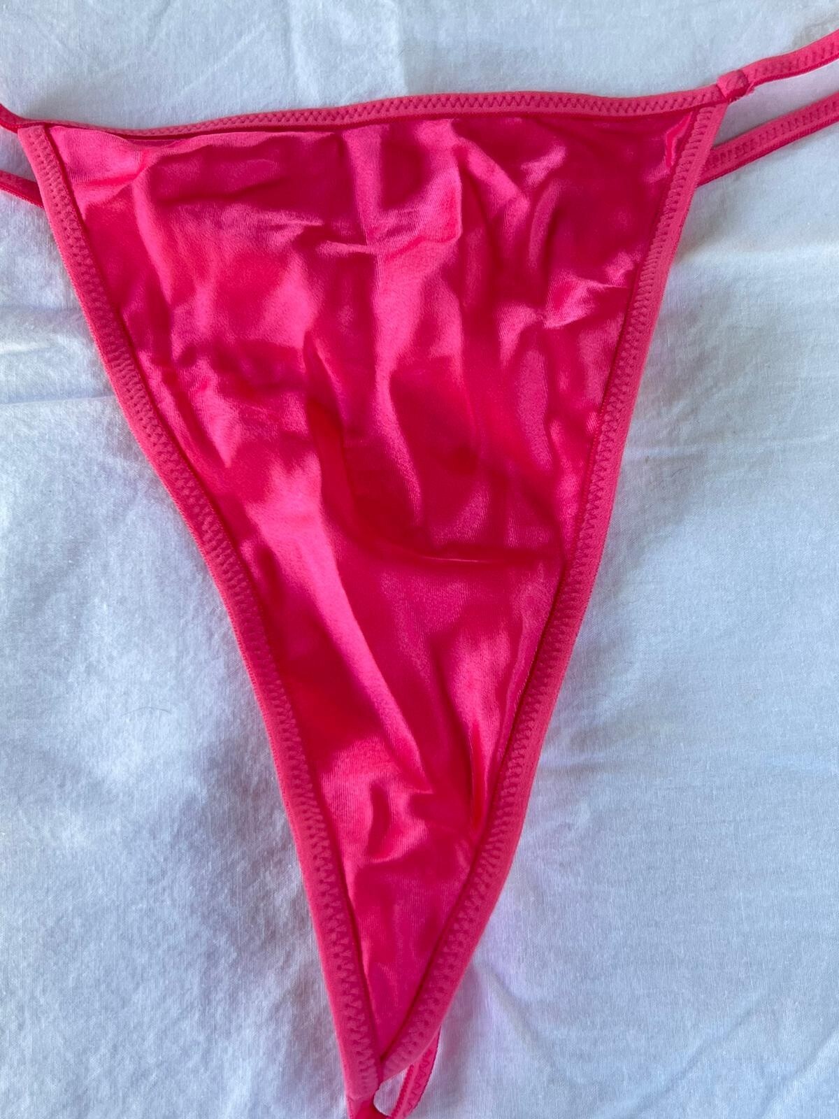 HOT PINK Vintage Victoria’s Secret Sexy Silky Vstring Thong Panty M New