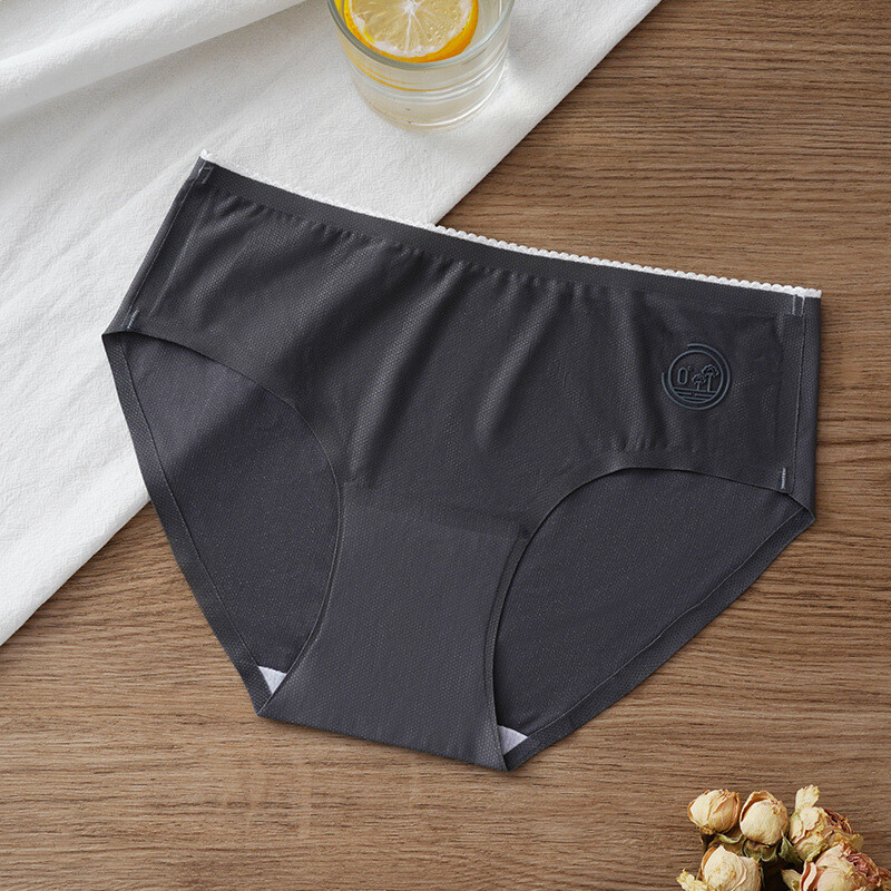 Summer Women’s Ice Silk Seamless Breathable Quick-drying Mid-waist Panties