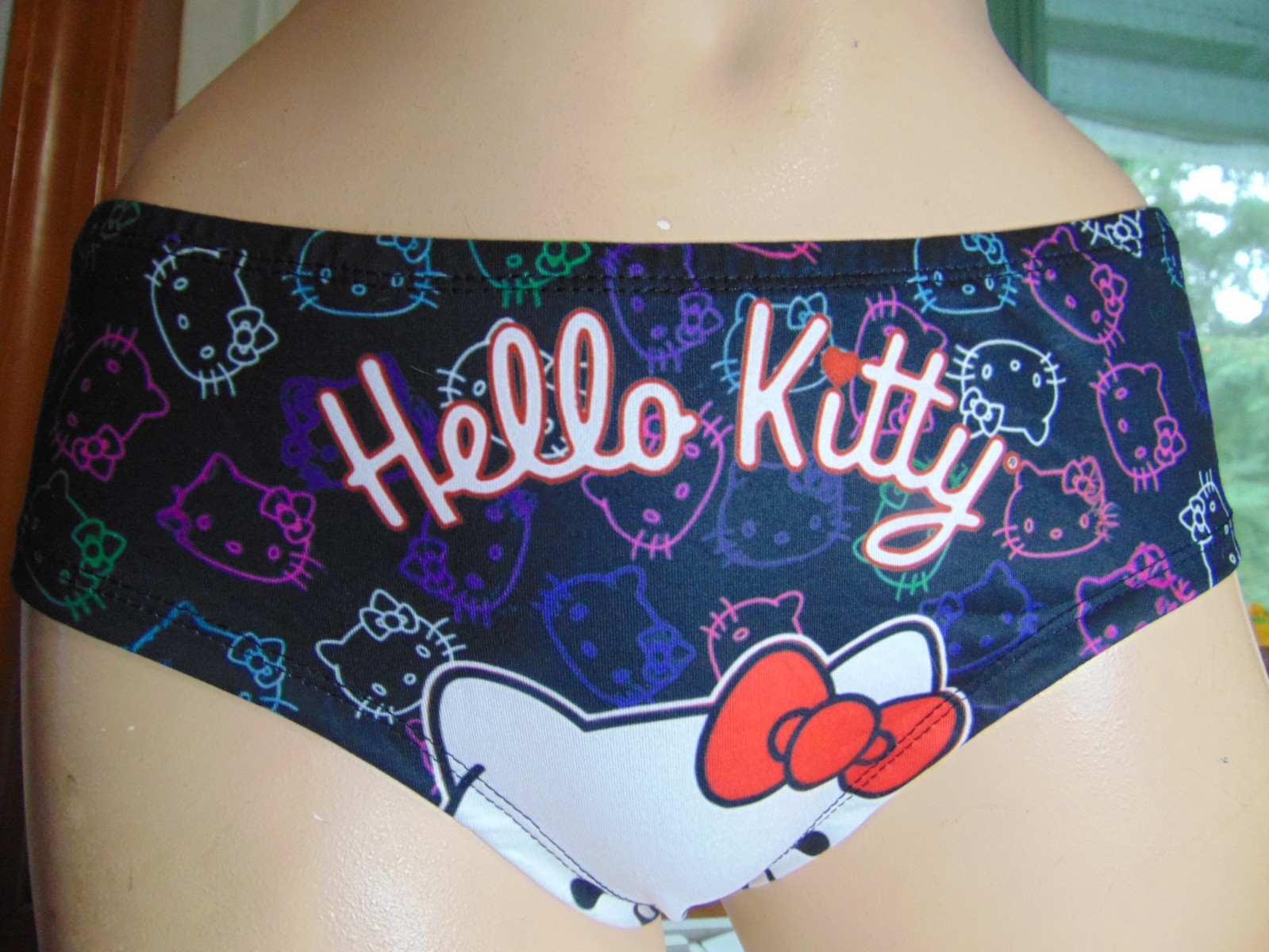 Brand New Hello Kitty Mid-Rise Bikini / Brief Panties Size X-Large Stk#B8
