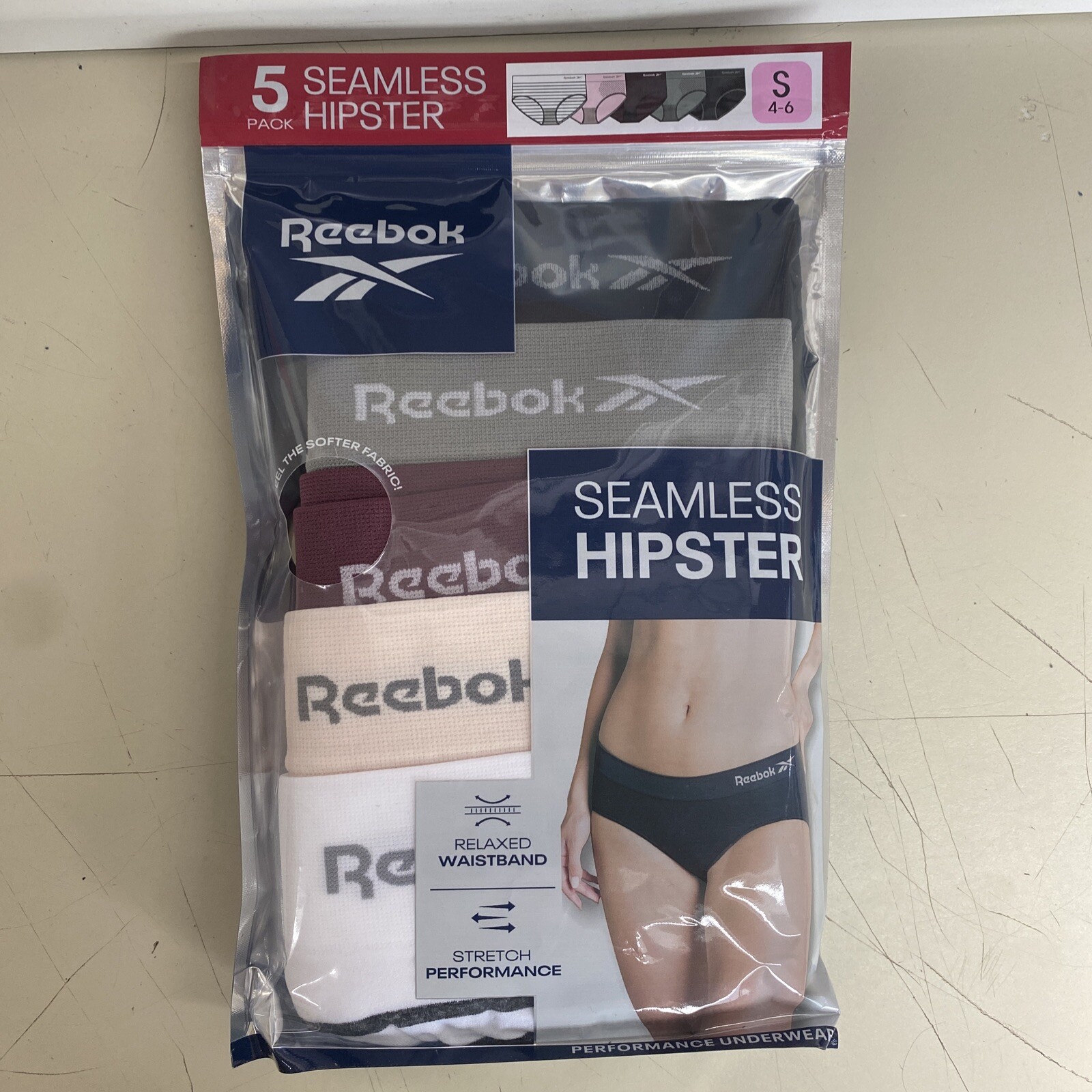 NEW/Reebok Women’s Relaxed Waistband Stretch Performance Seamless Hipster- S 4/6