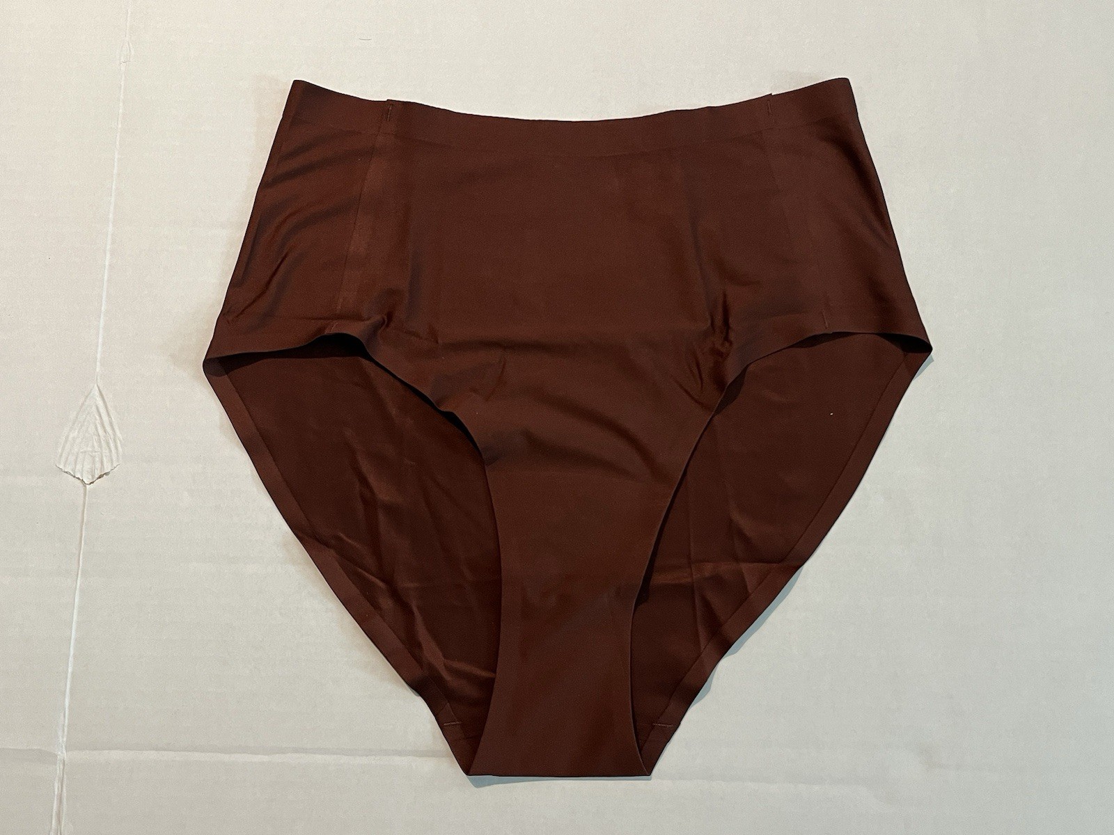 New Truekind Women’s Seamless Stretch Mid-Waist Brief Chocolate Brown Size 0-14