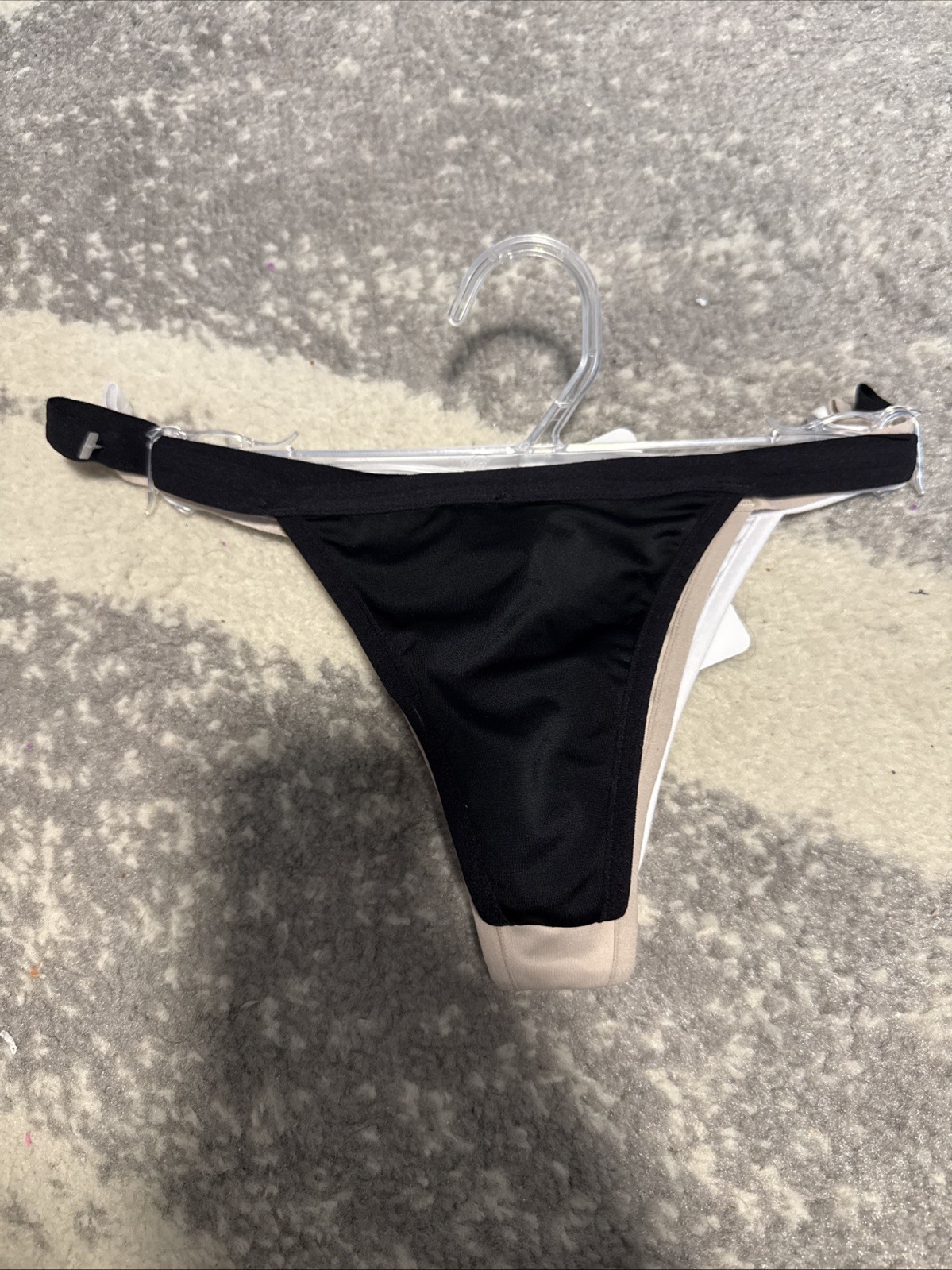Leonisa Women’s 3 Pack Medium Thong Underwear – Black/Beige/White BNWT