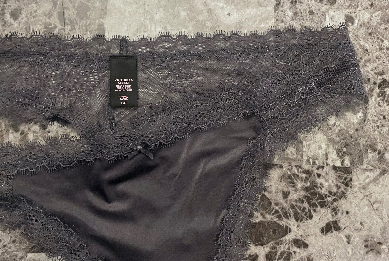 NWOT VICTORIA’S SECRET LARGE GRAY SATINY SMOOTH LACE BOW RARE THONG PANTIES