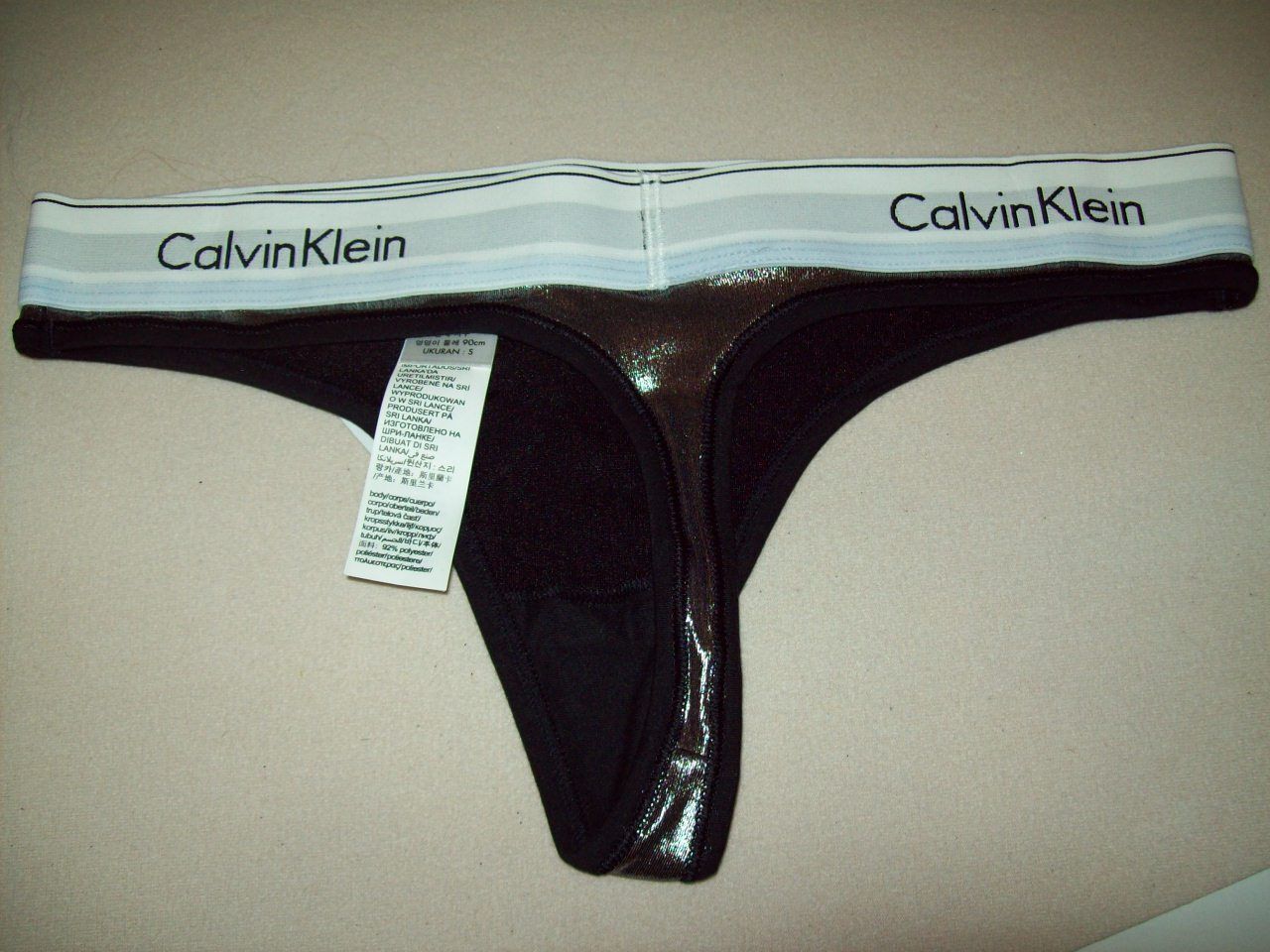 NWT CALVIN KLEIN POLY LIQUID SHINE THONG PANTIES QF5519 LOGO WAISTBAND BLK/SL S