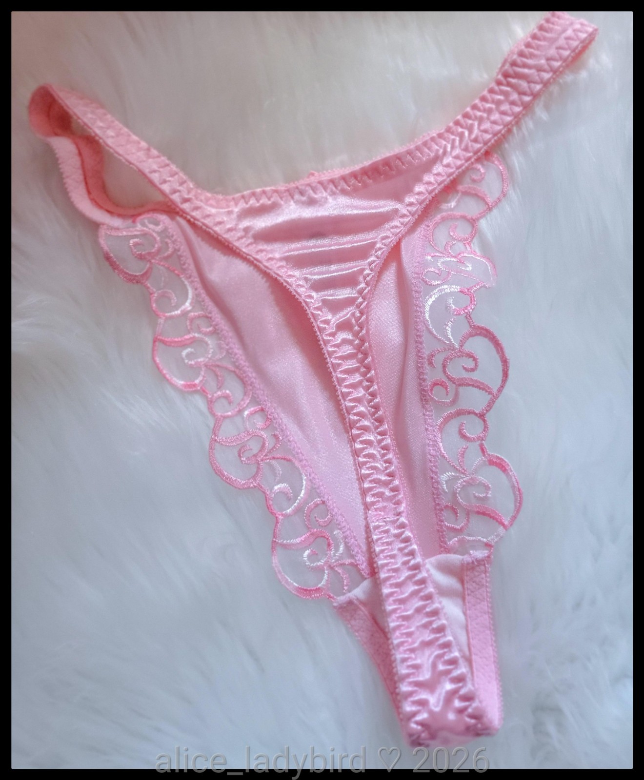 NOS Vintage VICTORIA’S SECRET Second Skin SATIN Thong PANTY Stretch Pink 90s Y2k