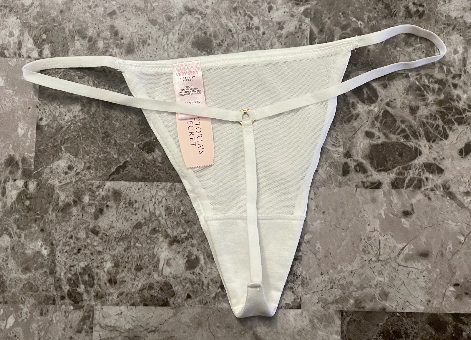 NWT VICTORIA’S SECRET S WHITE SMOOTH SNOWFLAKE VINTAGE RARE V STRING PANTIES
