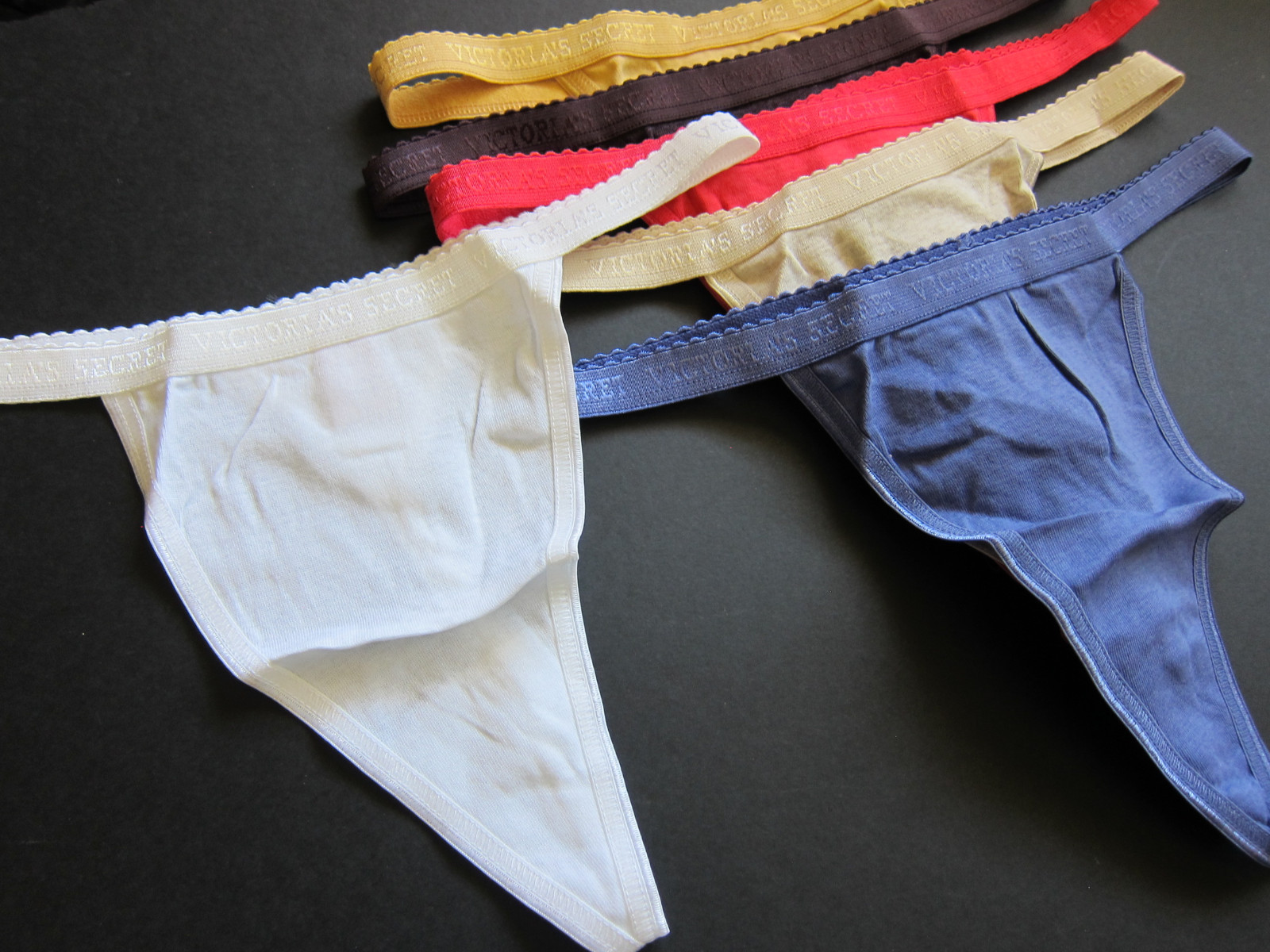 VINTAGE Victoria’s Secret NEW 100% Cotton Signature V-String Thong Panty XS S M