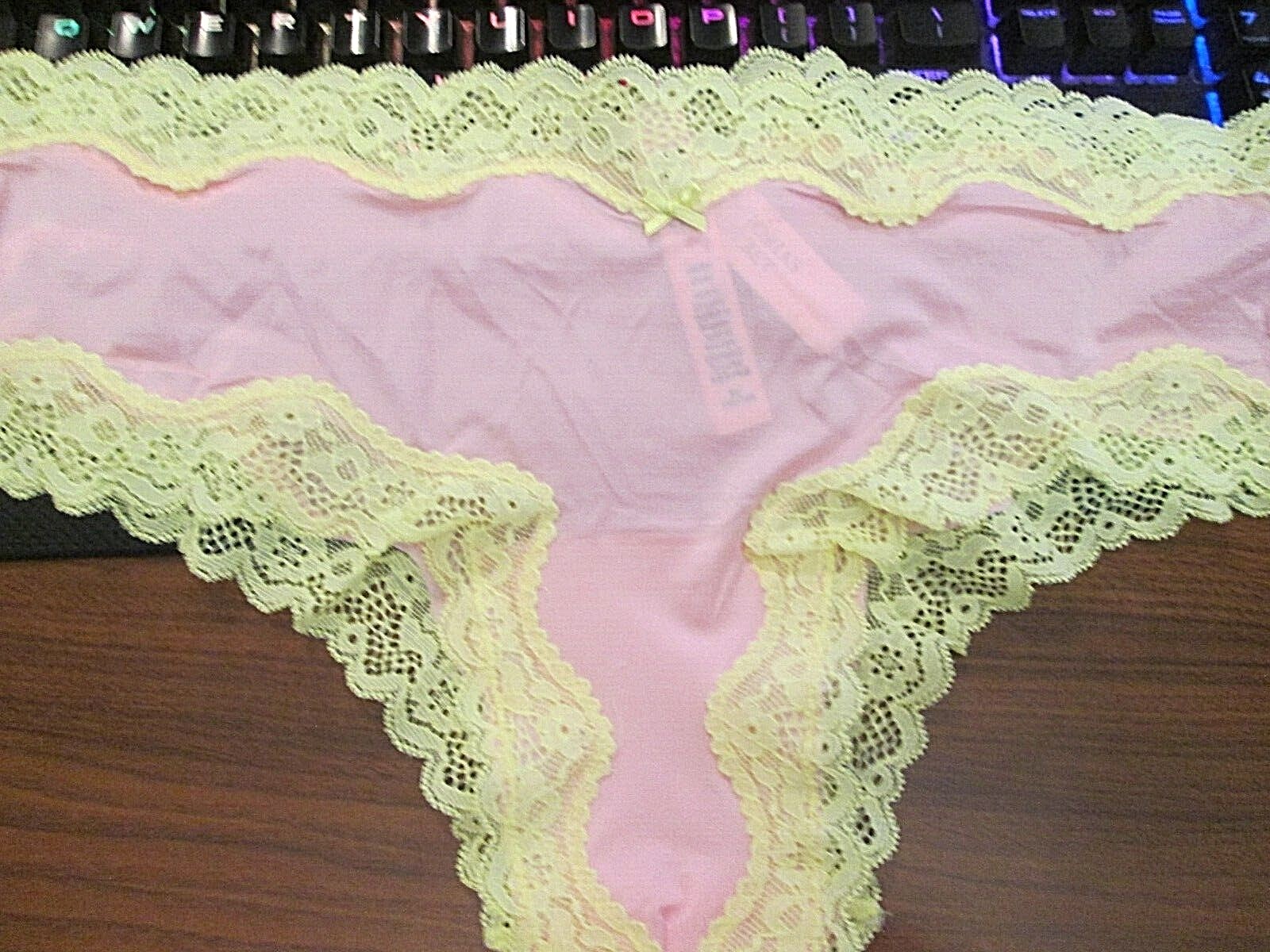 New Victoria’s Secret🎀💲Discounts on 2+💲🎀XS, S, M,L, XL🎀Cheeky